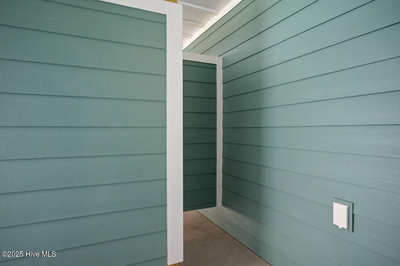 100527522 | Photo 129