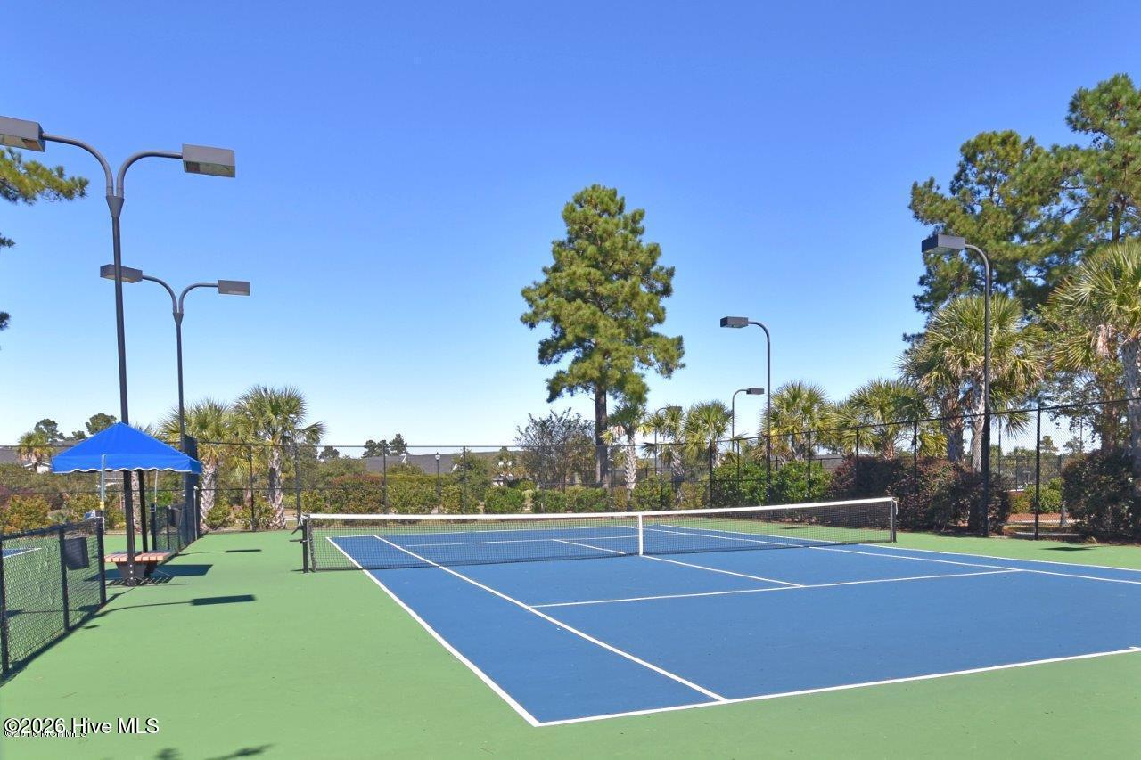 100547997 | Photo 32