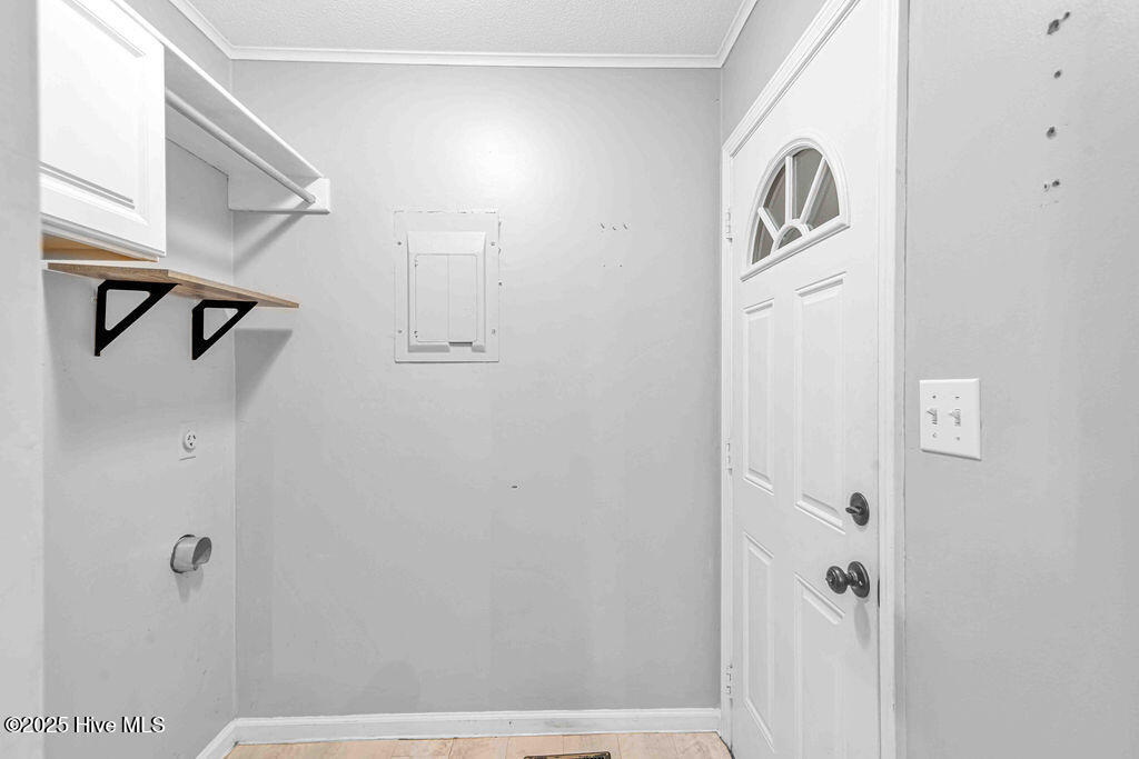 100546820 | Photo 10