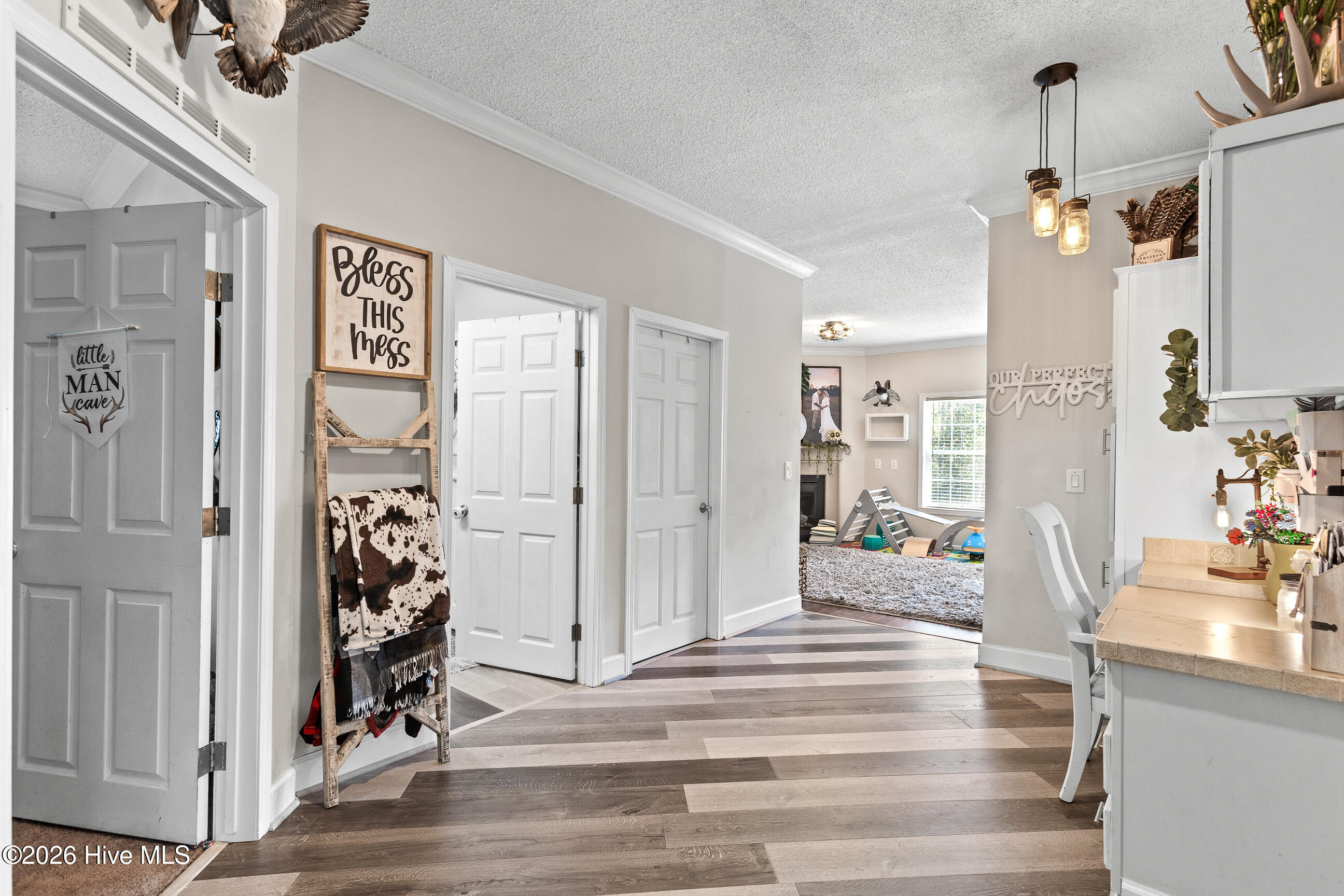 100559126 | Photo 18