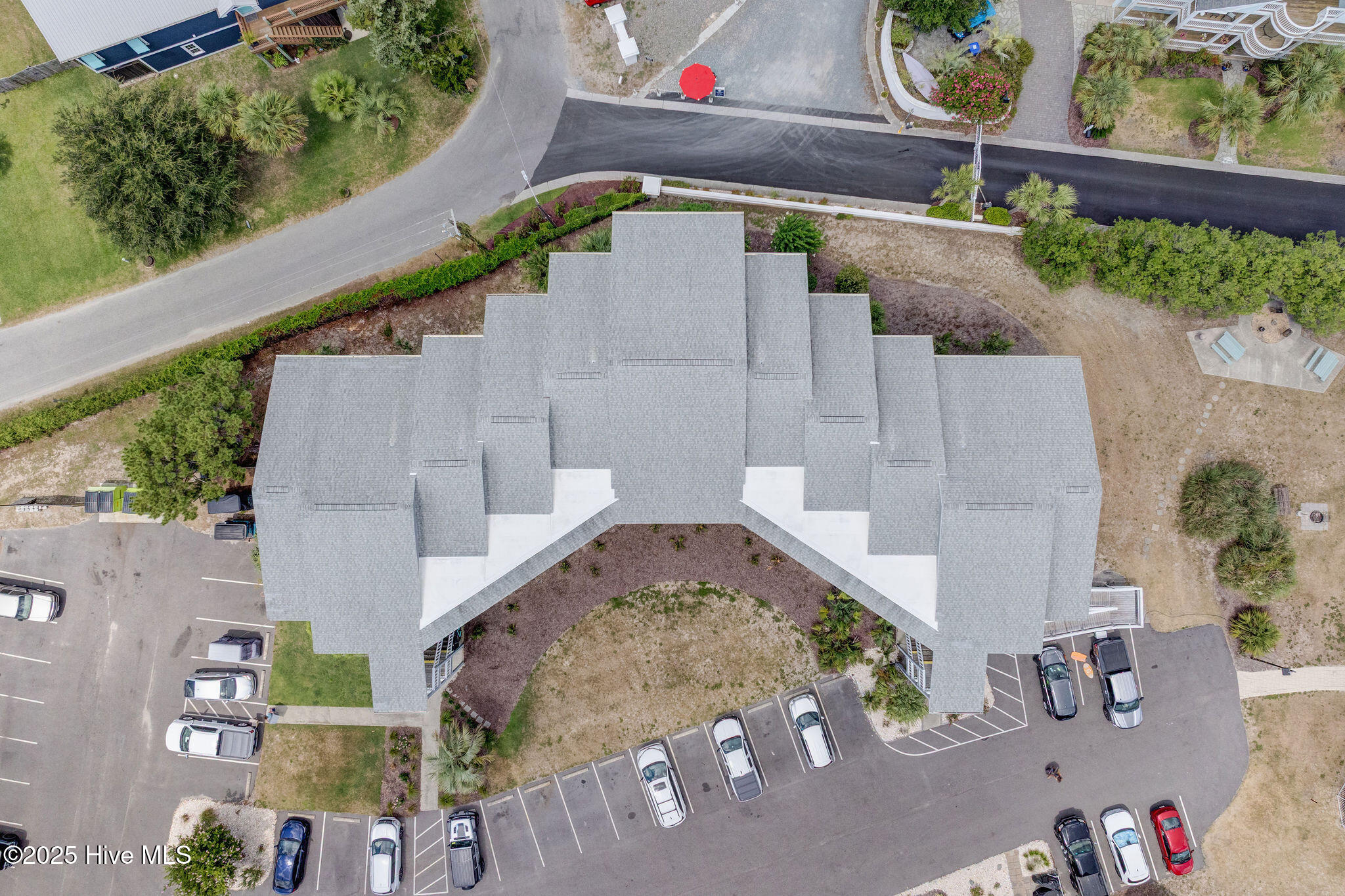 100525096 | Photo 25