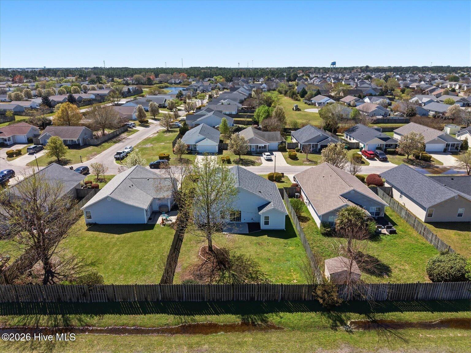 100561166 | Photo 41