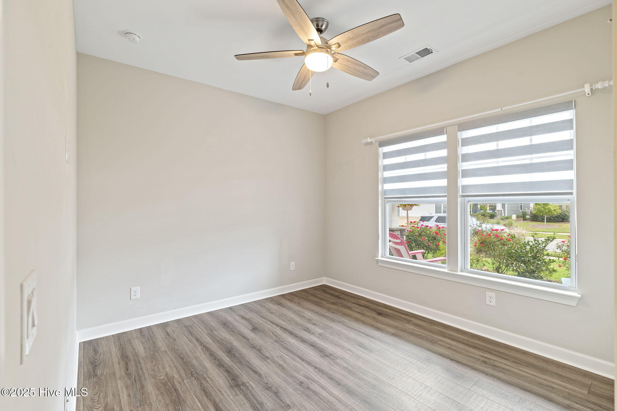 100534231 | Photo 38