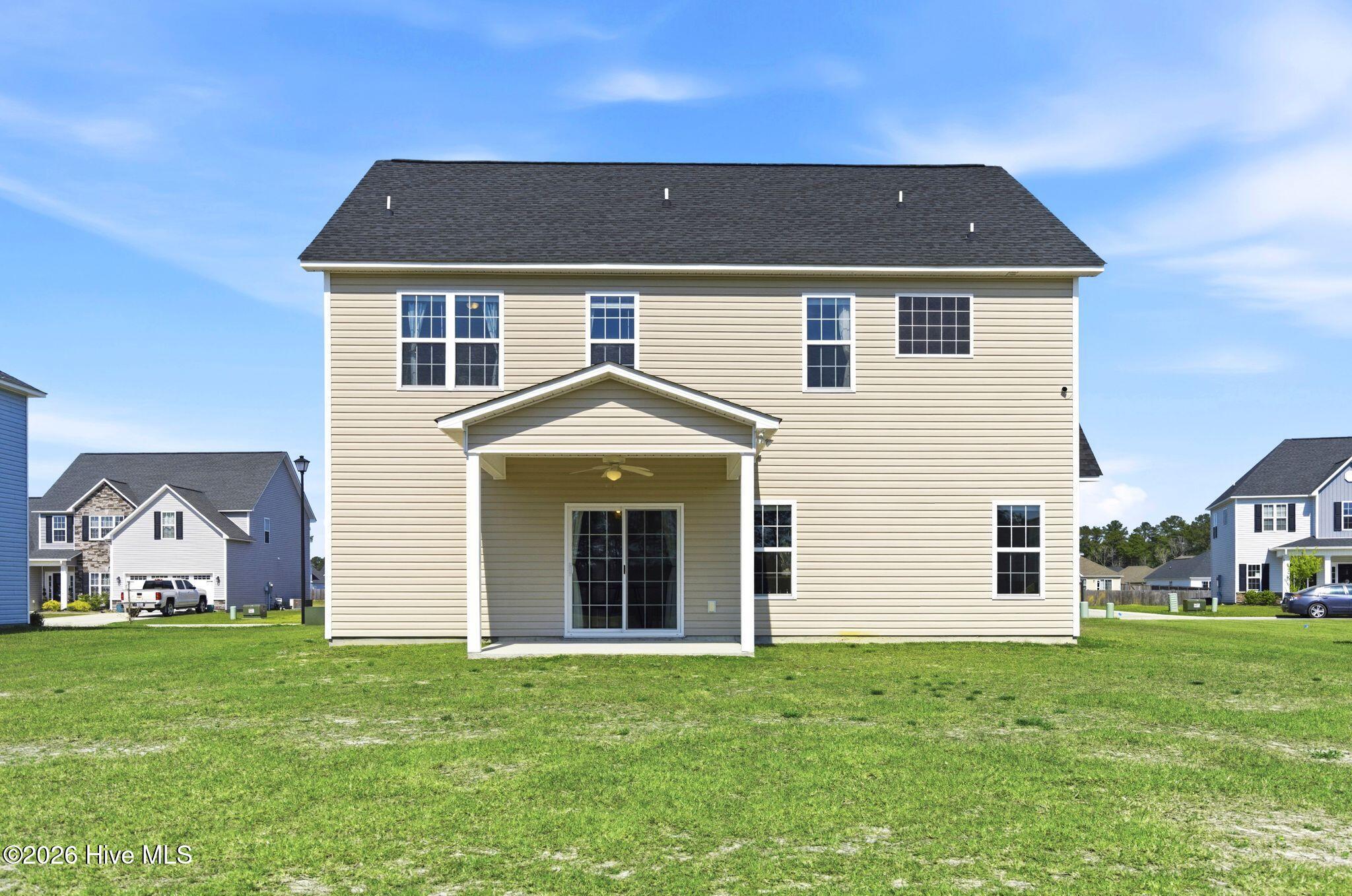 100563998 | Photo 48