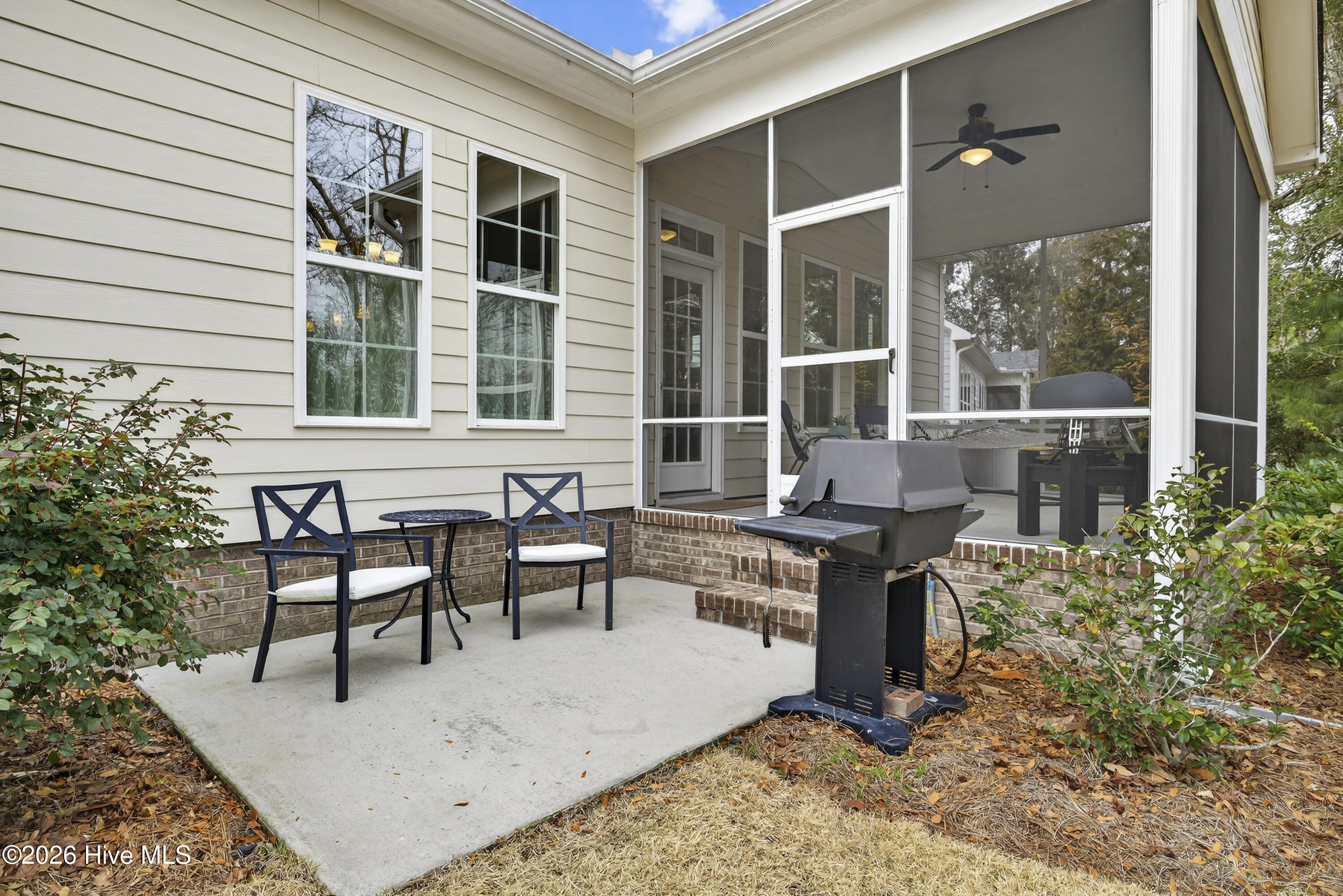 100558157 | Photo 41