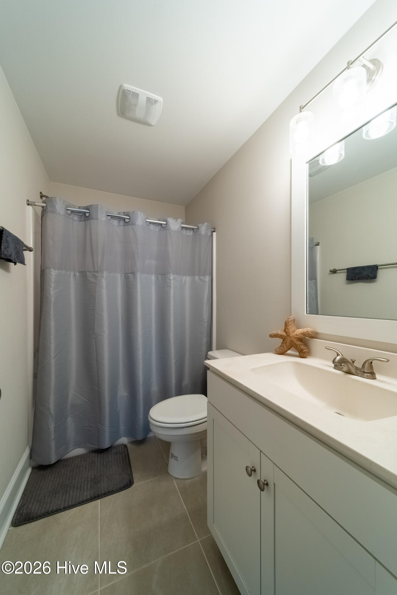 100549108 | Photo 43