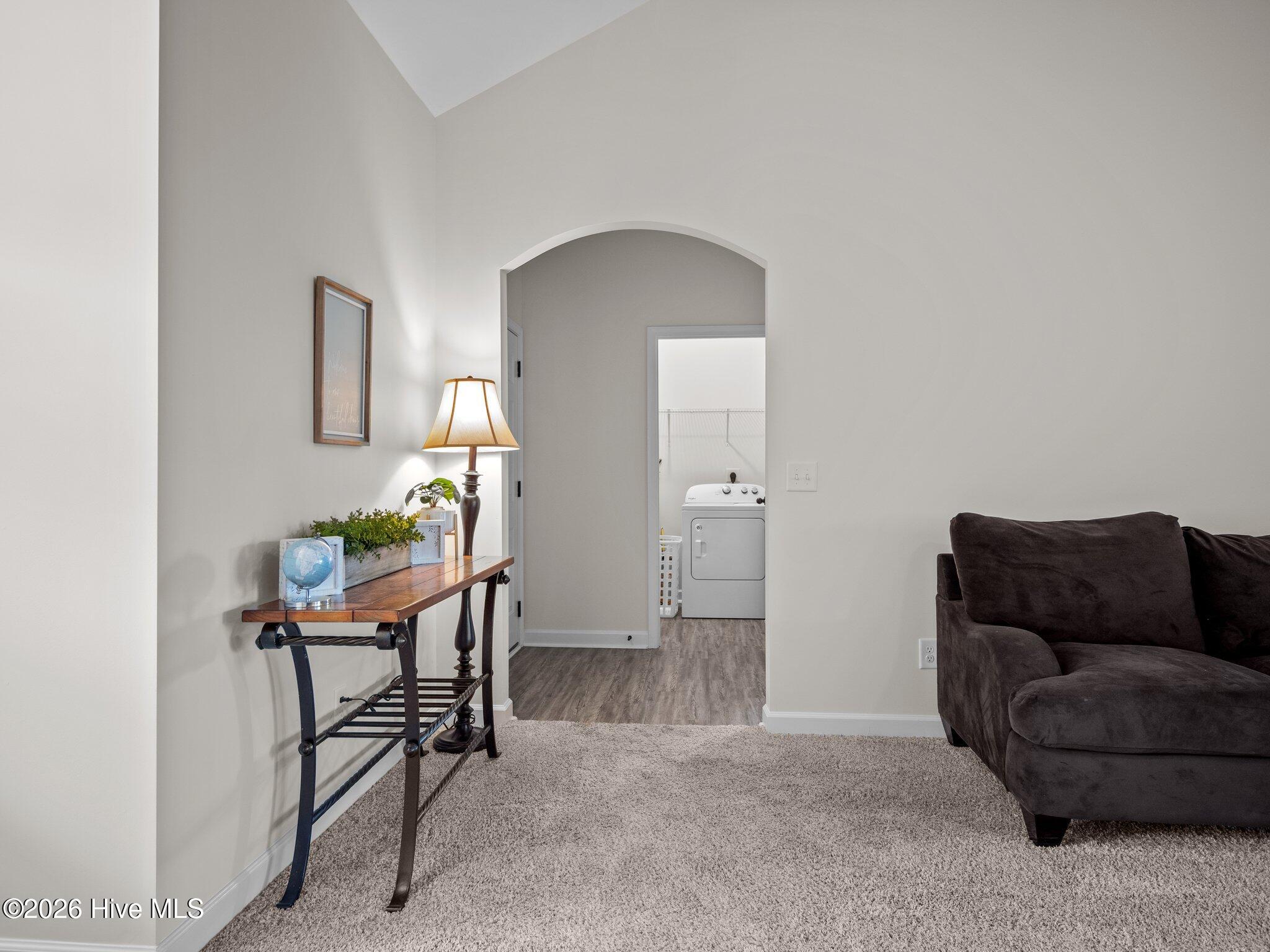 100561868 | Photo 24