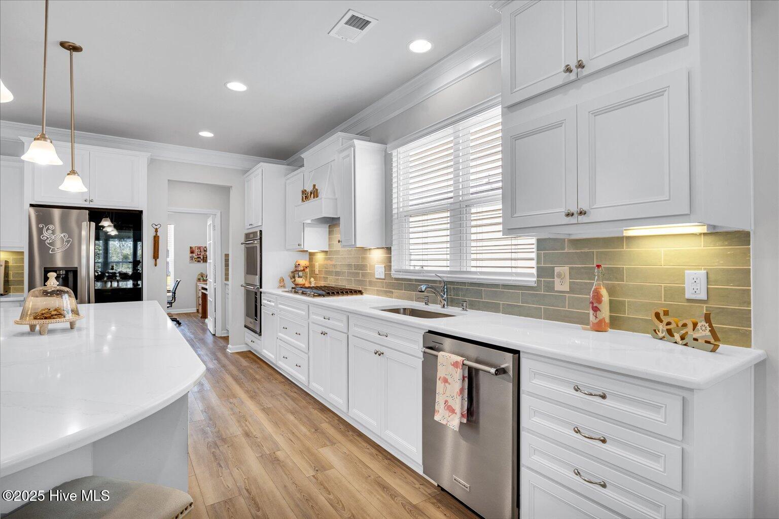 100513881 | Photo 21