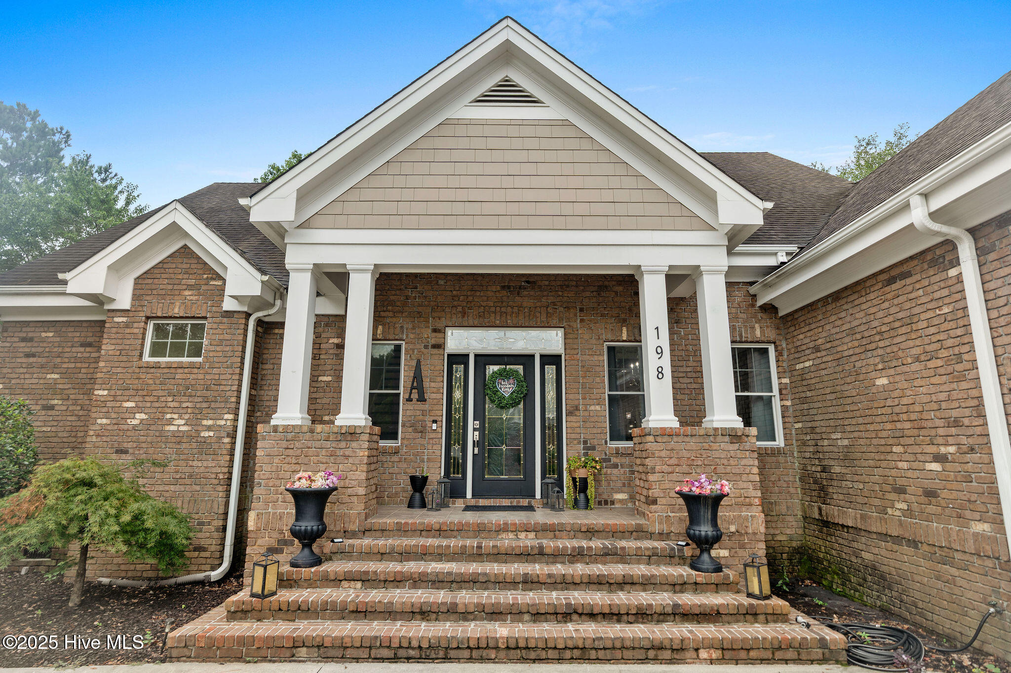 Homes for sale in Wallace, NC | 198 Cedar Point Dr, Wallace, NC 28466 | MLS# 100494481