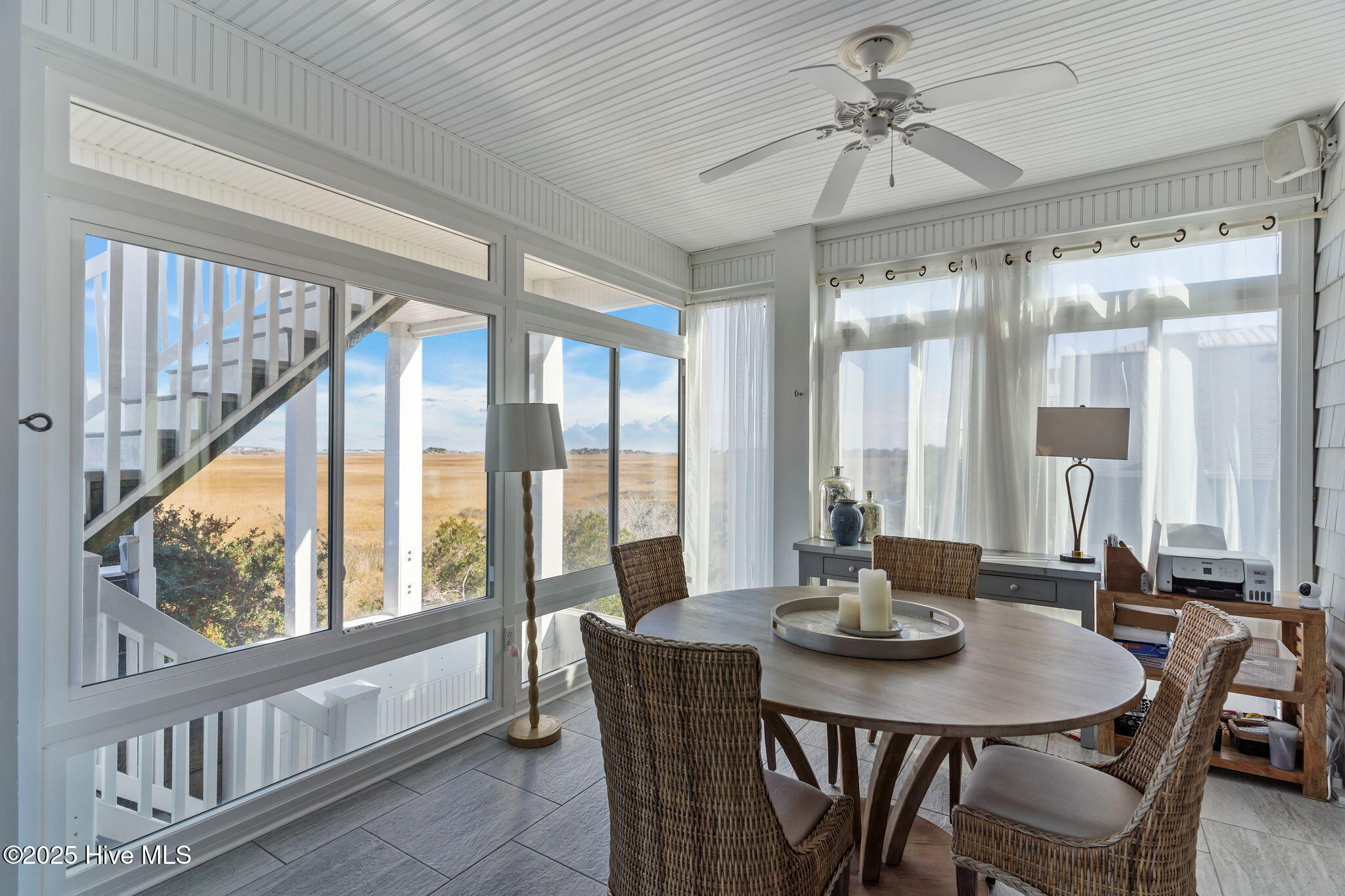 100544368 | Photo 45