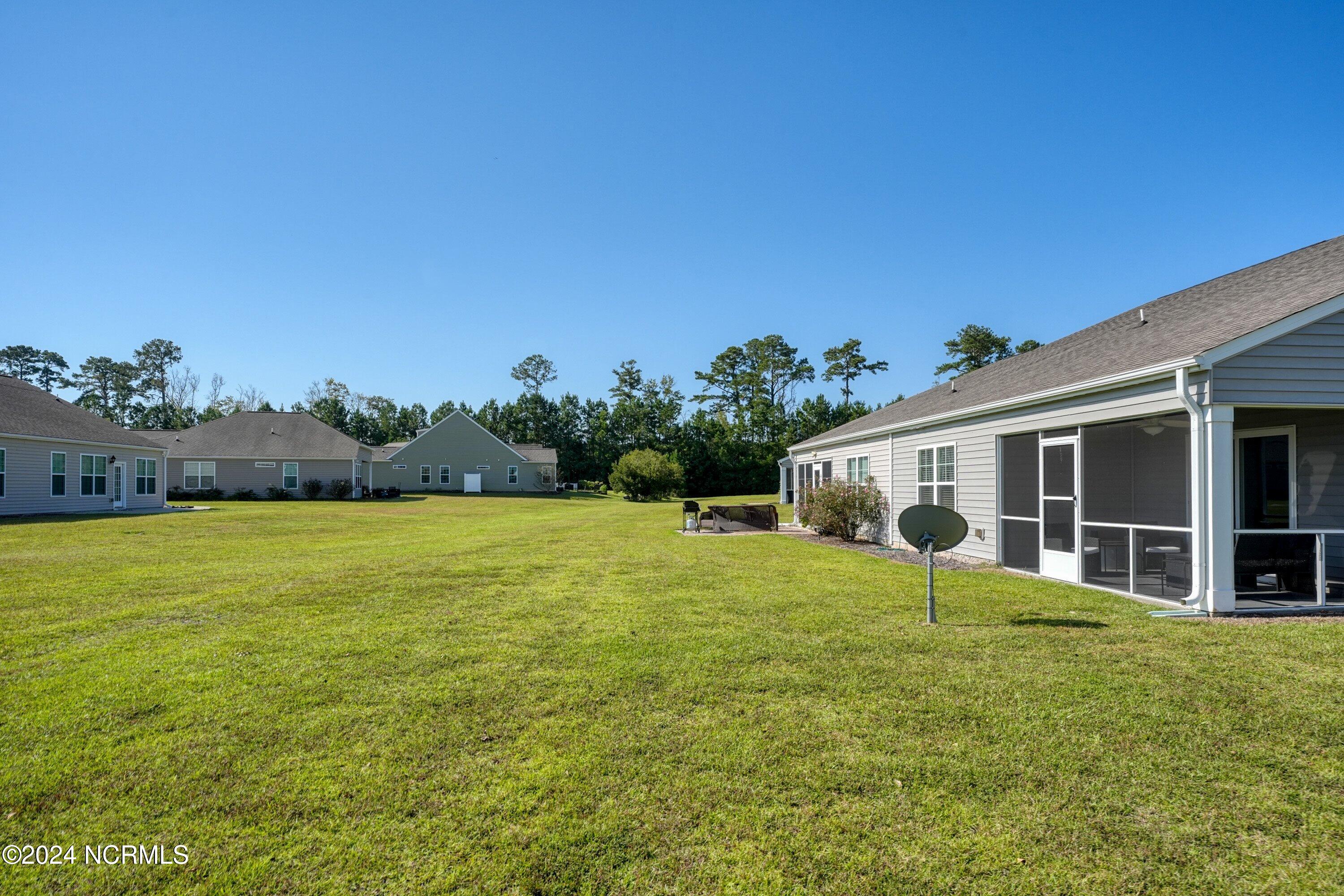 100544330 | Photo 25