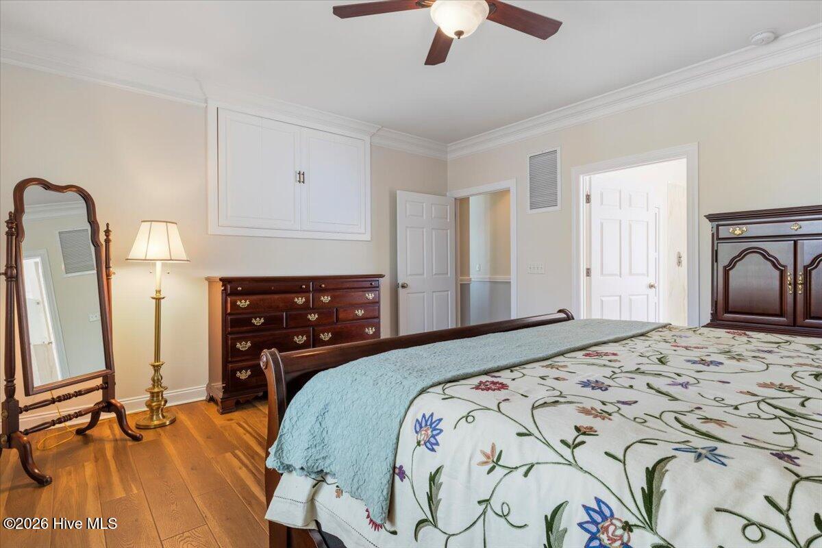 100567087 | Photo 39