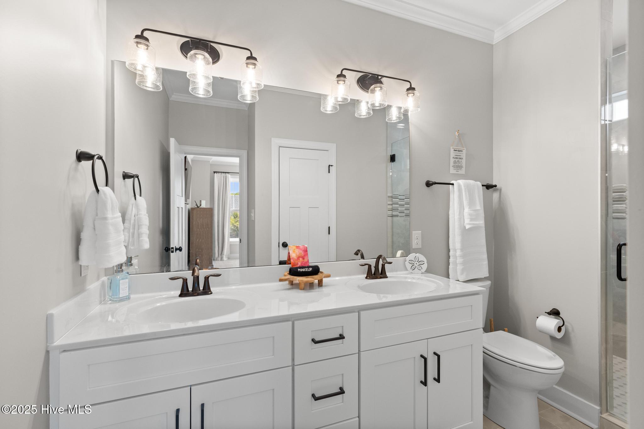 100498543 | Photo 36