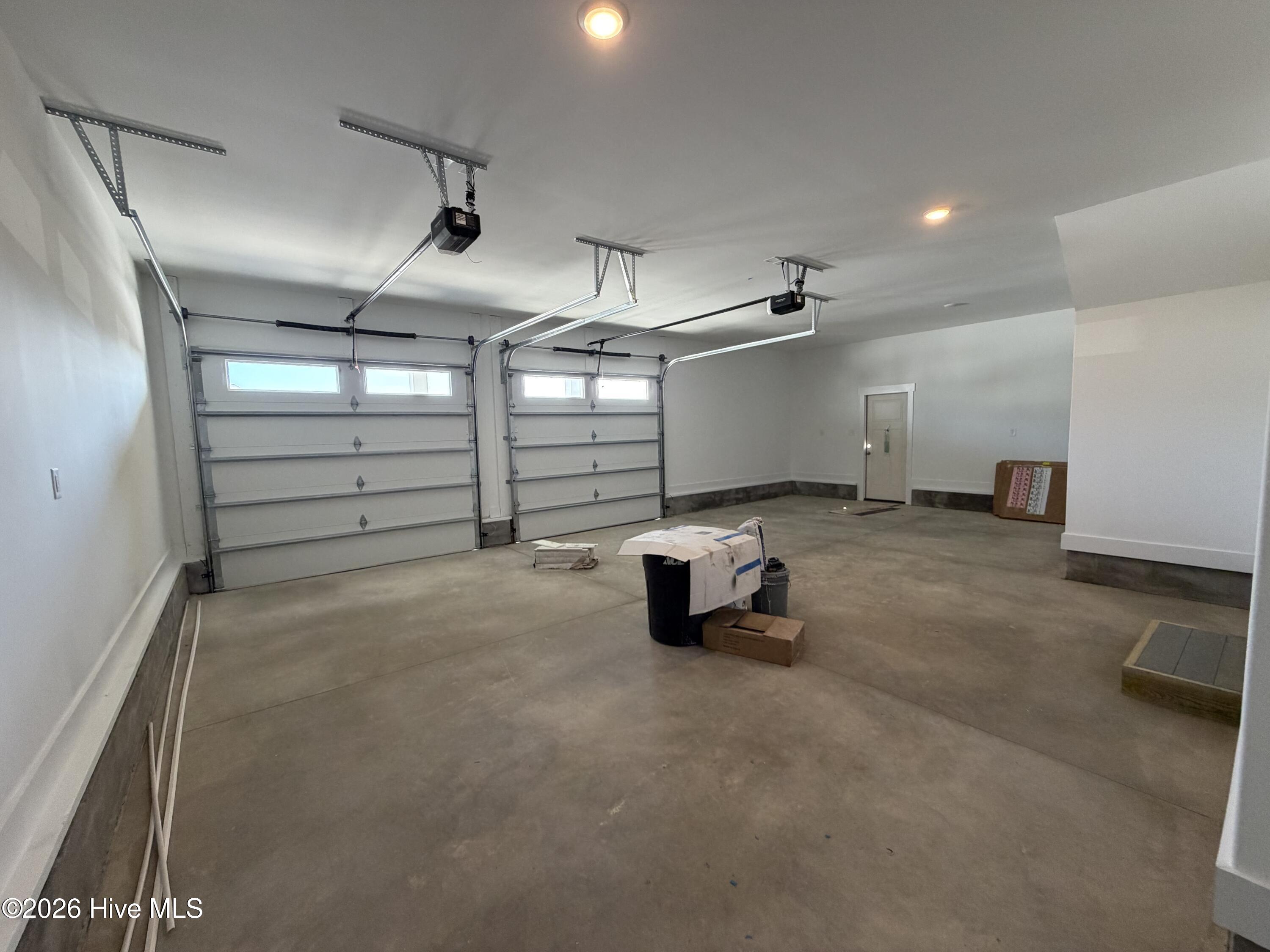 100559607 | Photo 41