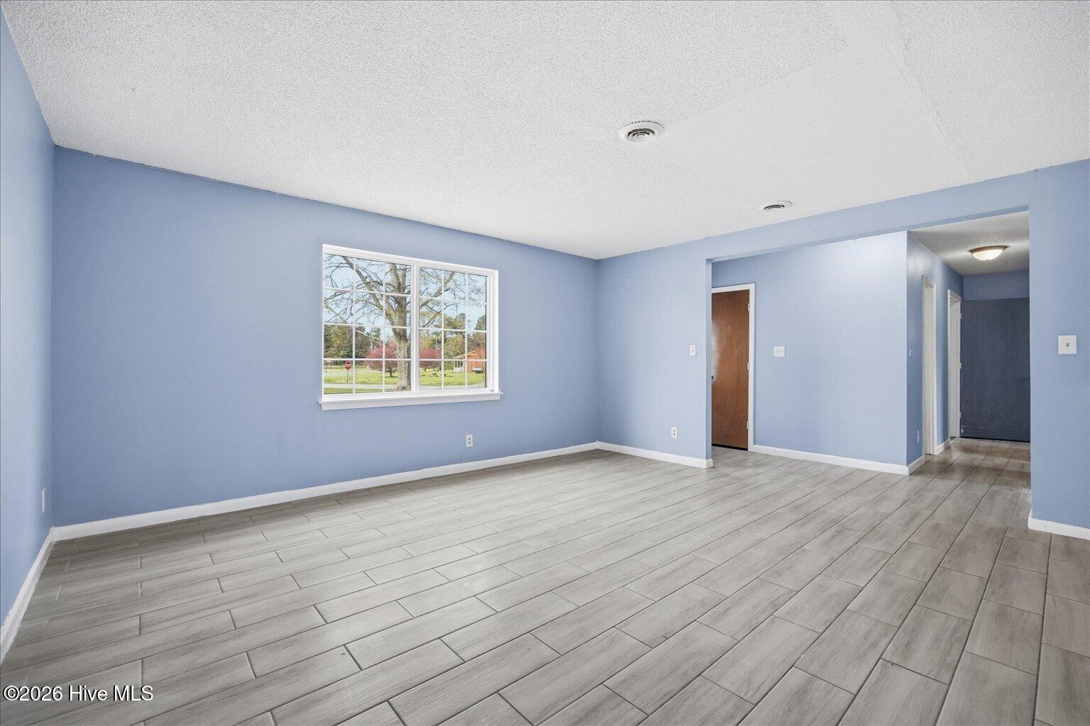 100555957 | Photo 22