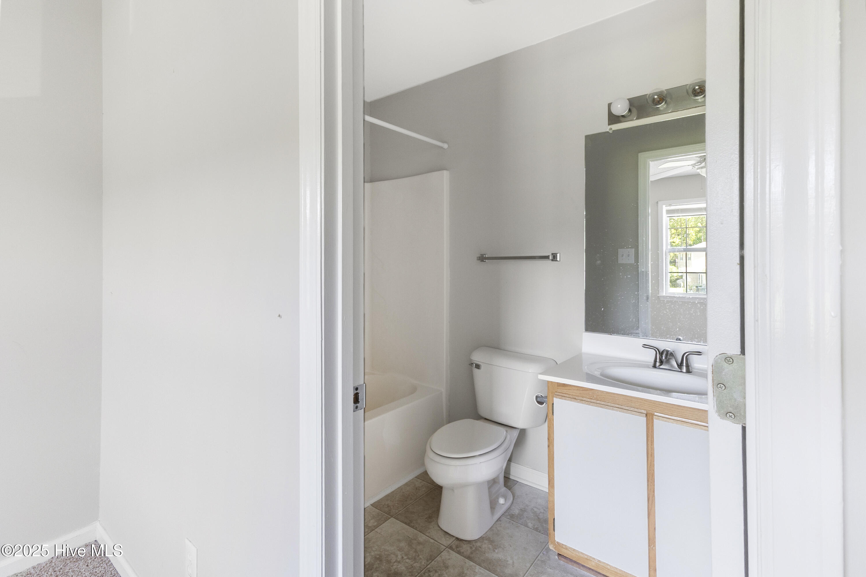 100529764 | Photo 18