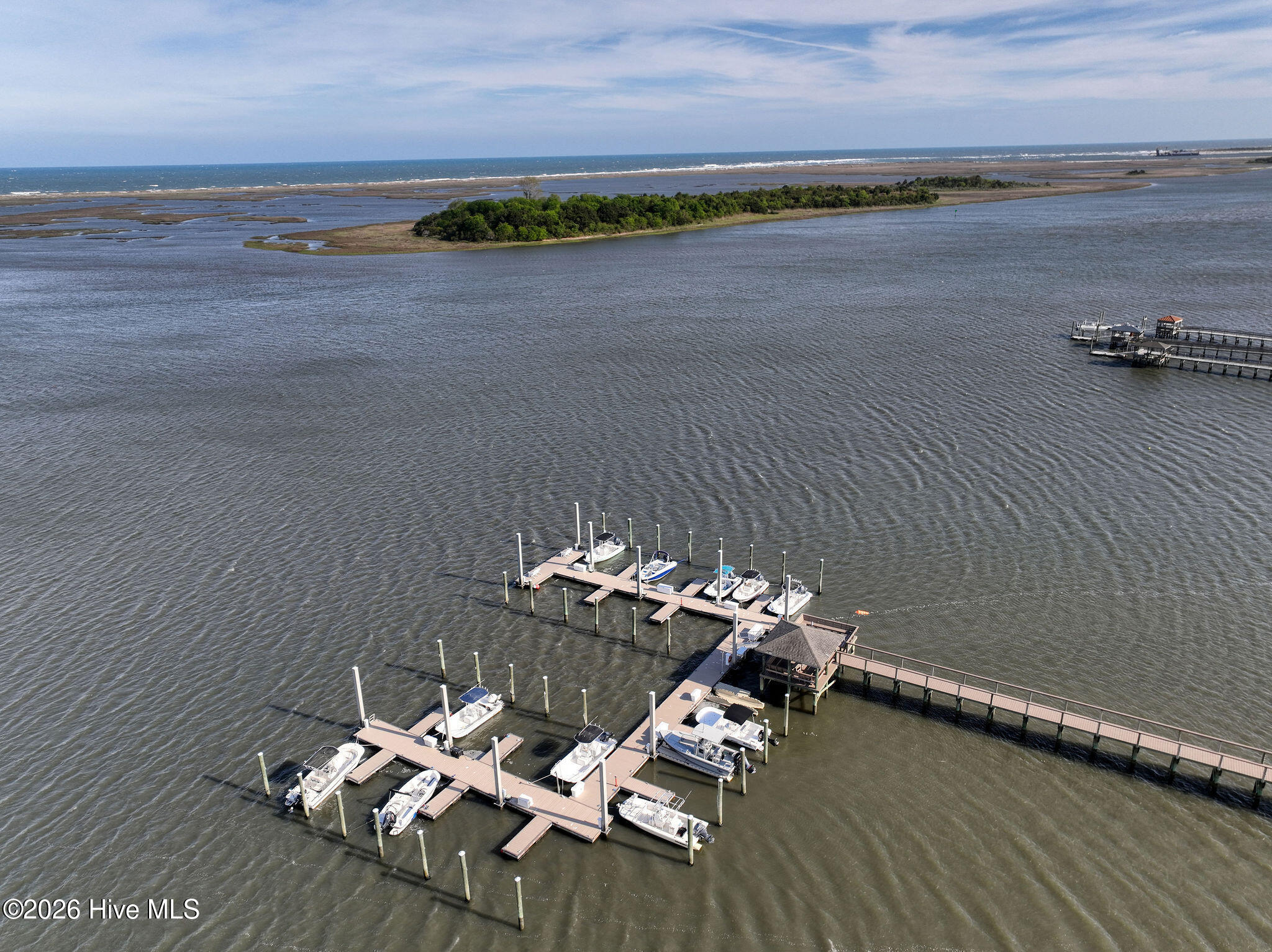 100567317 | Photo 90