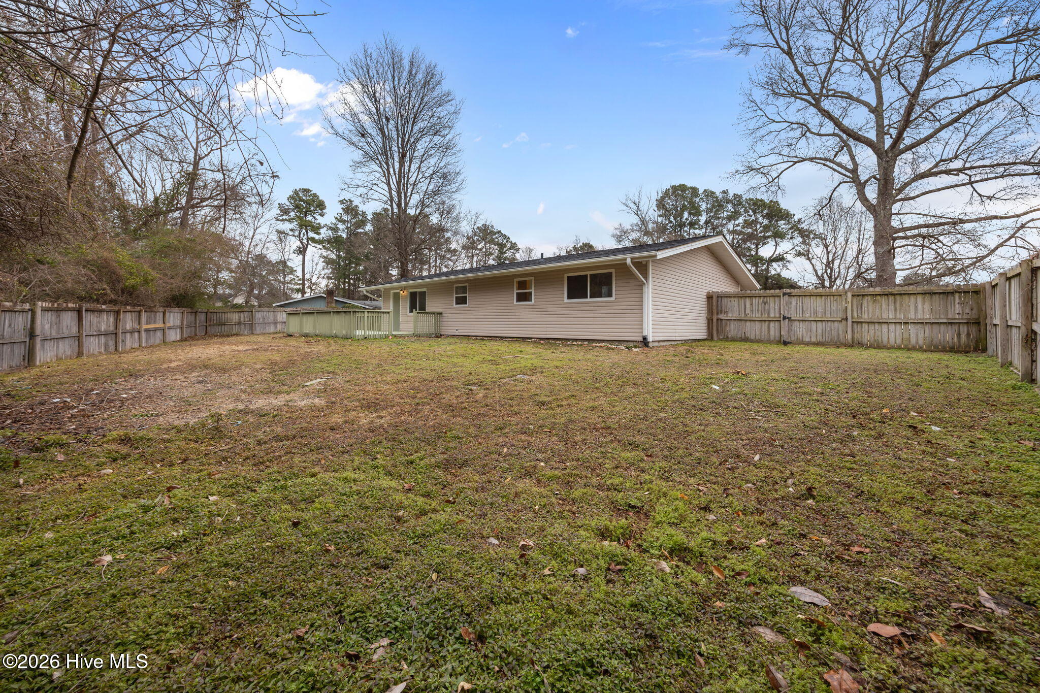 100552306 | Photo 51