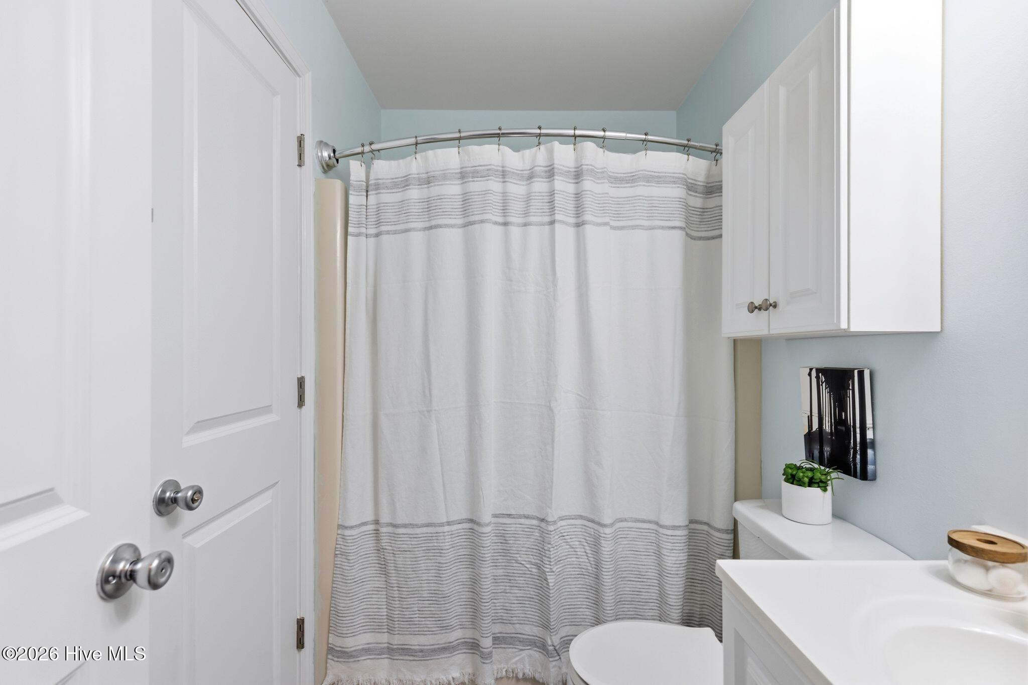 100556792 | Photo 24