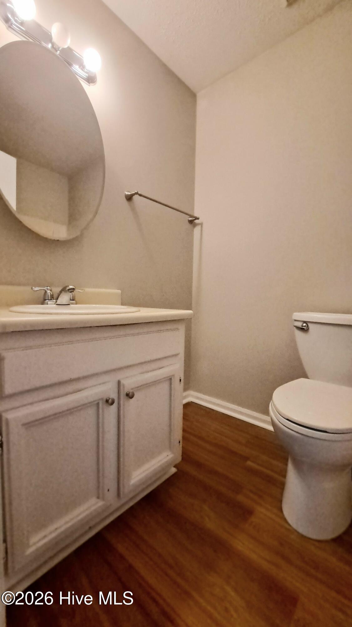 100562478 | Photo 19