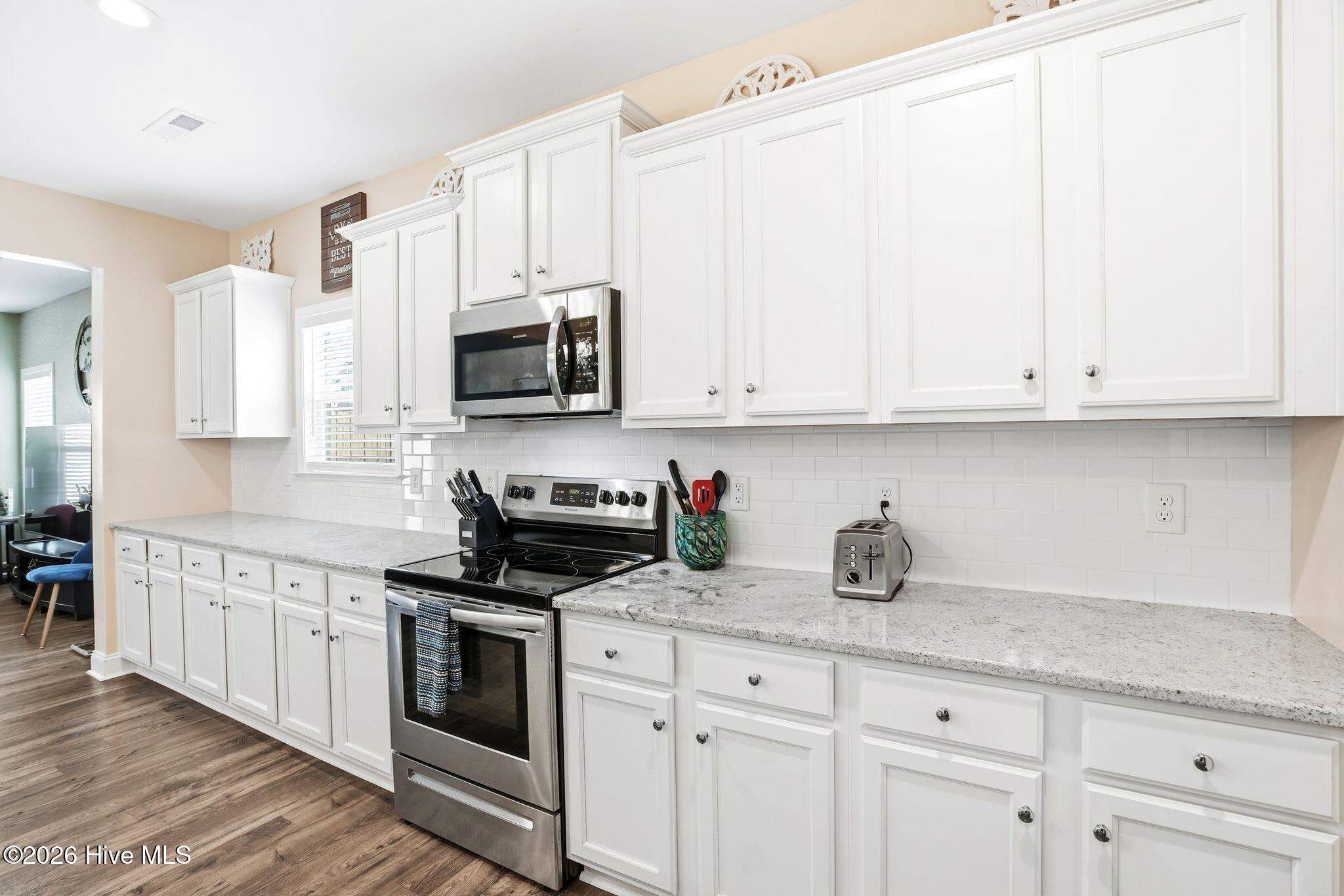 100567646 | Photo 20