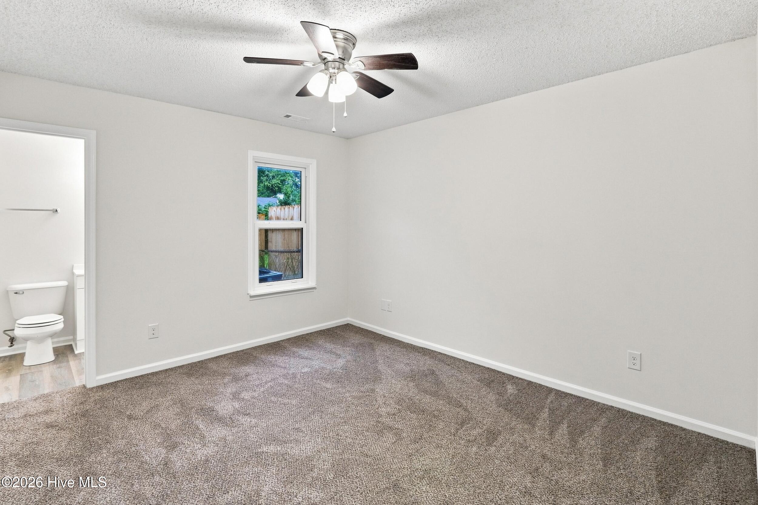 125 Live Oak Court,Midway Park