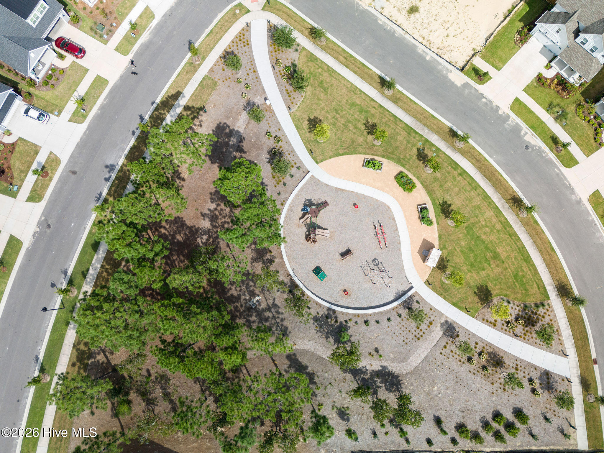 100548010 | Photo 57