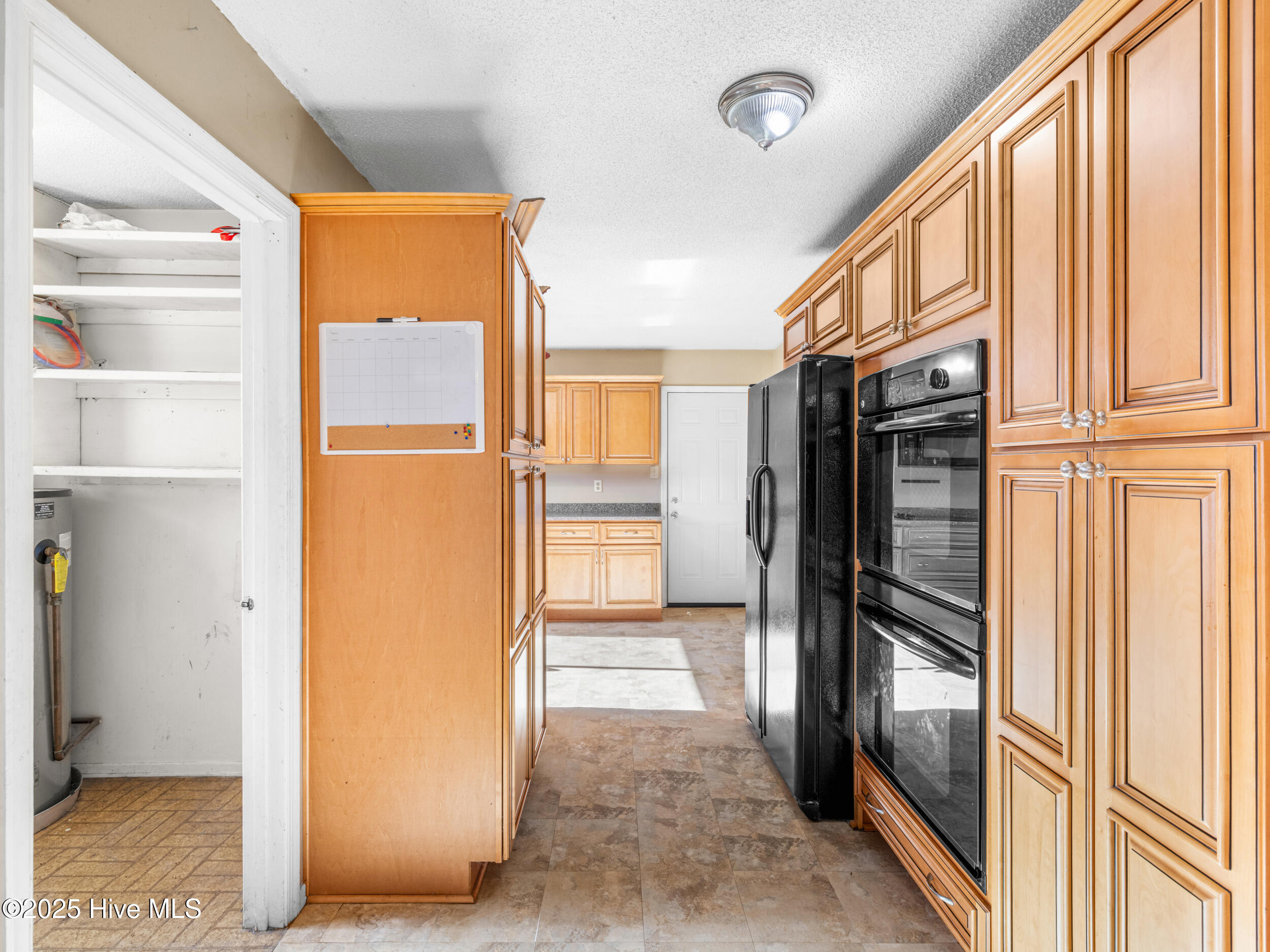 100540121 | Photo 12