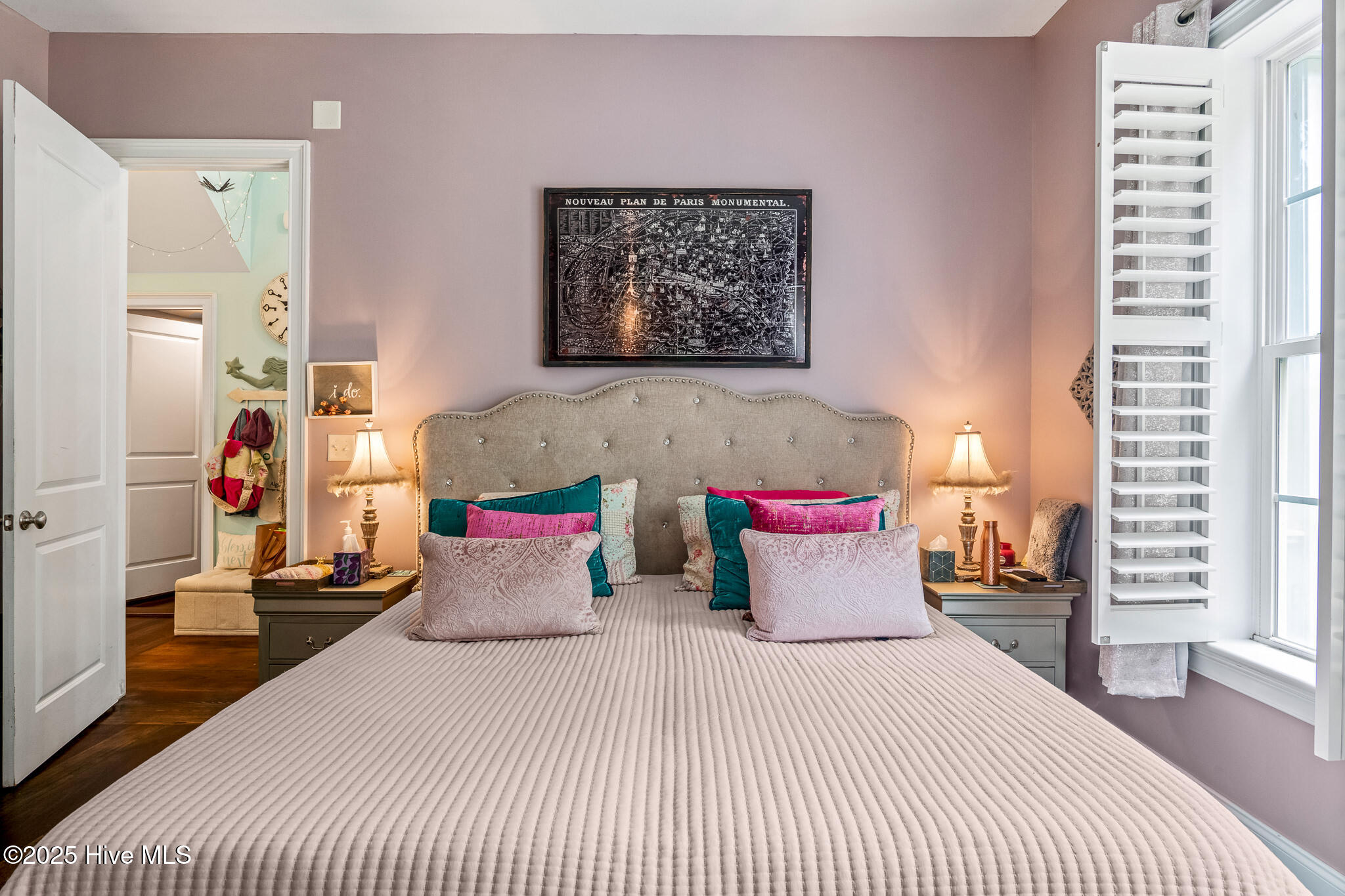 100532229 | Photo 13