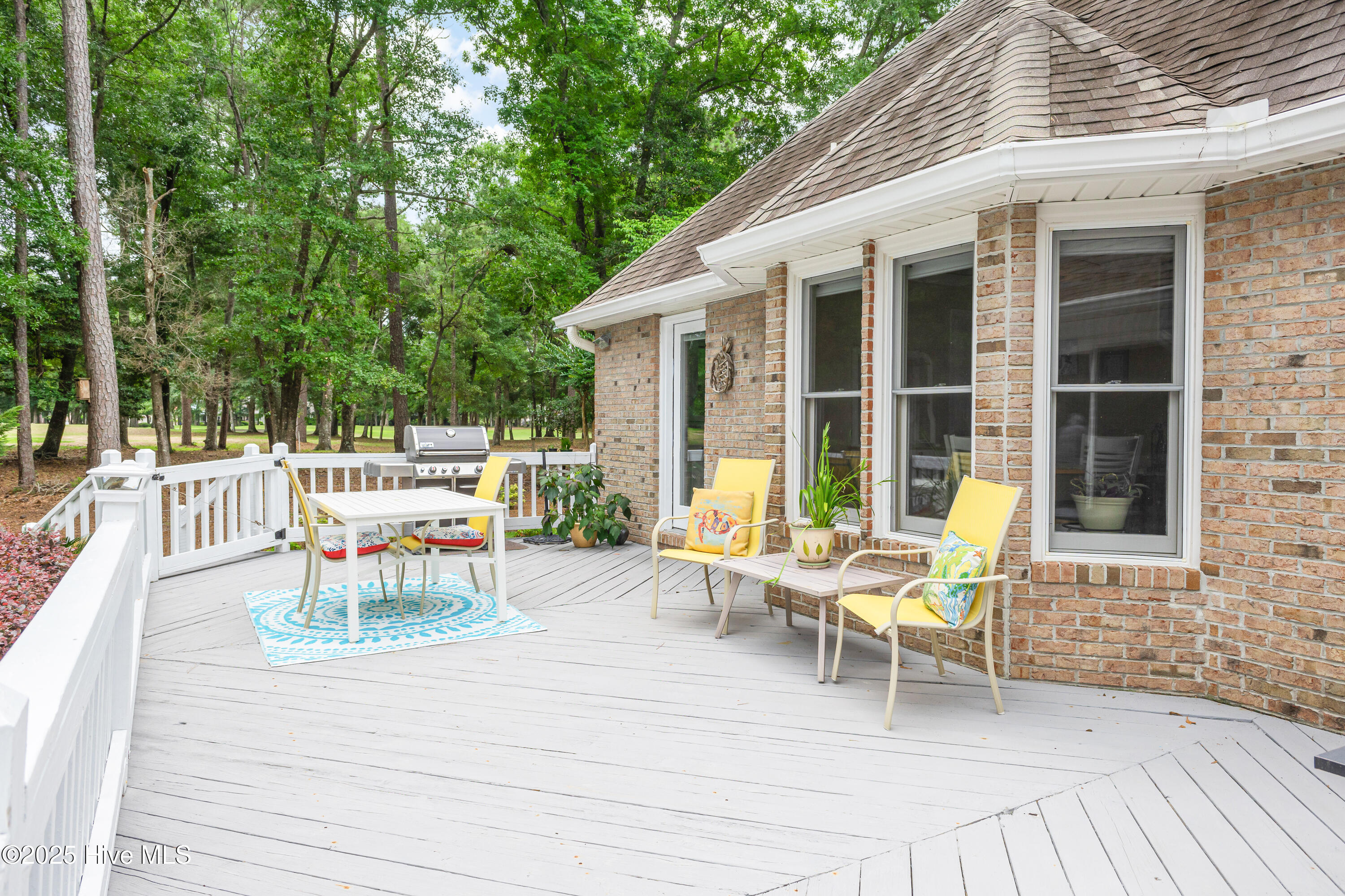 100508279 | Photo 34