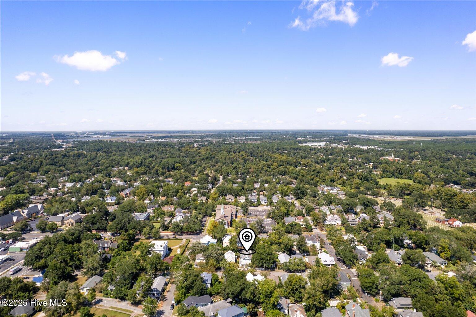 100529930 | Photo 10