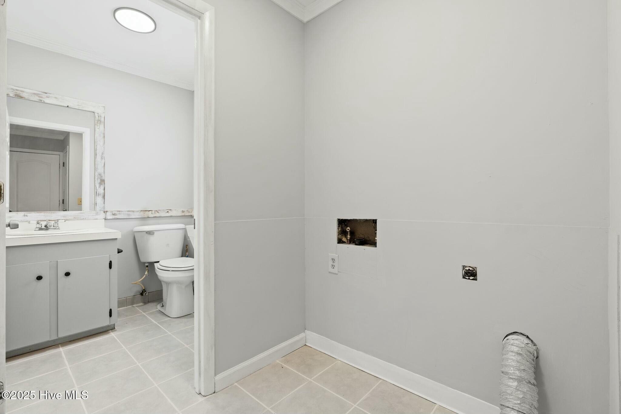 100483713 | Photo 33