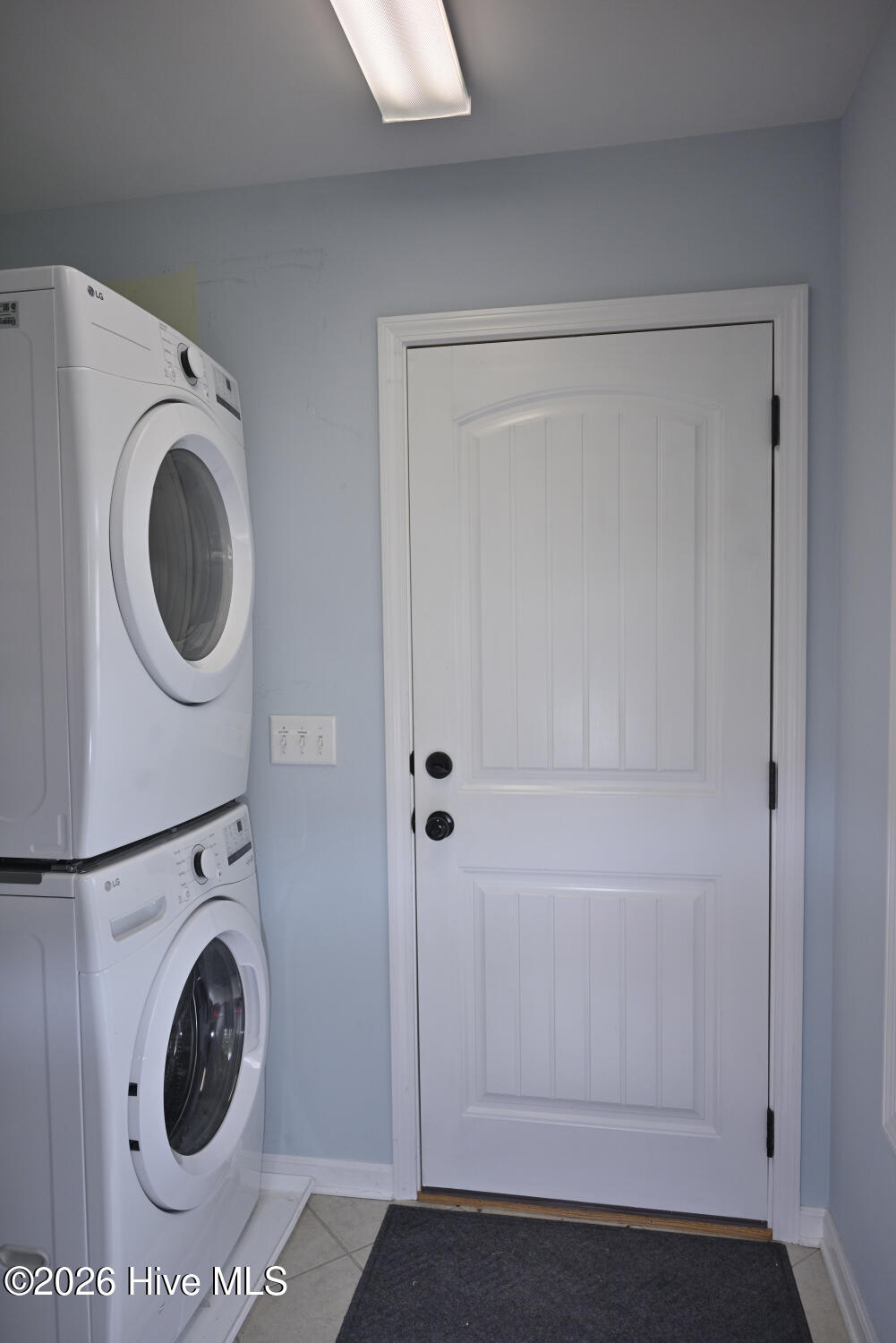 100566970 | Photo 19