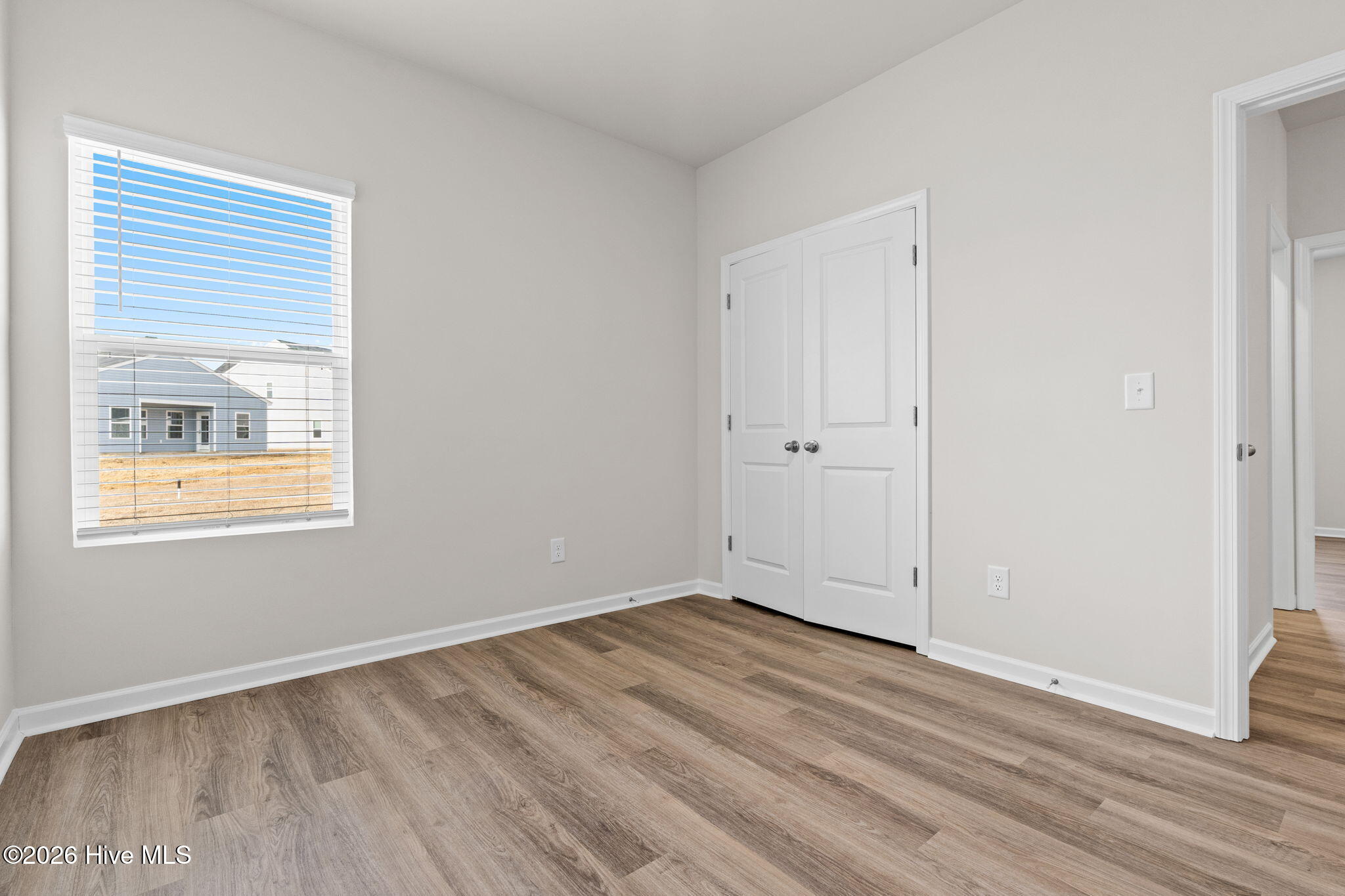 100546635 | Photo 24