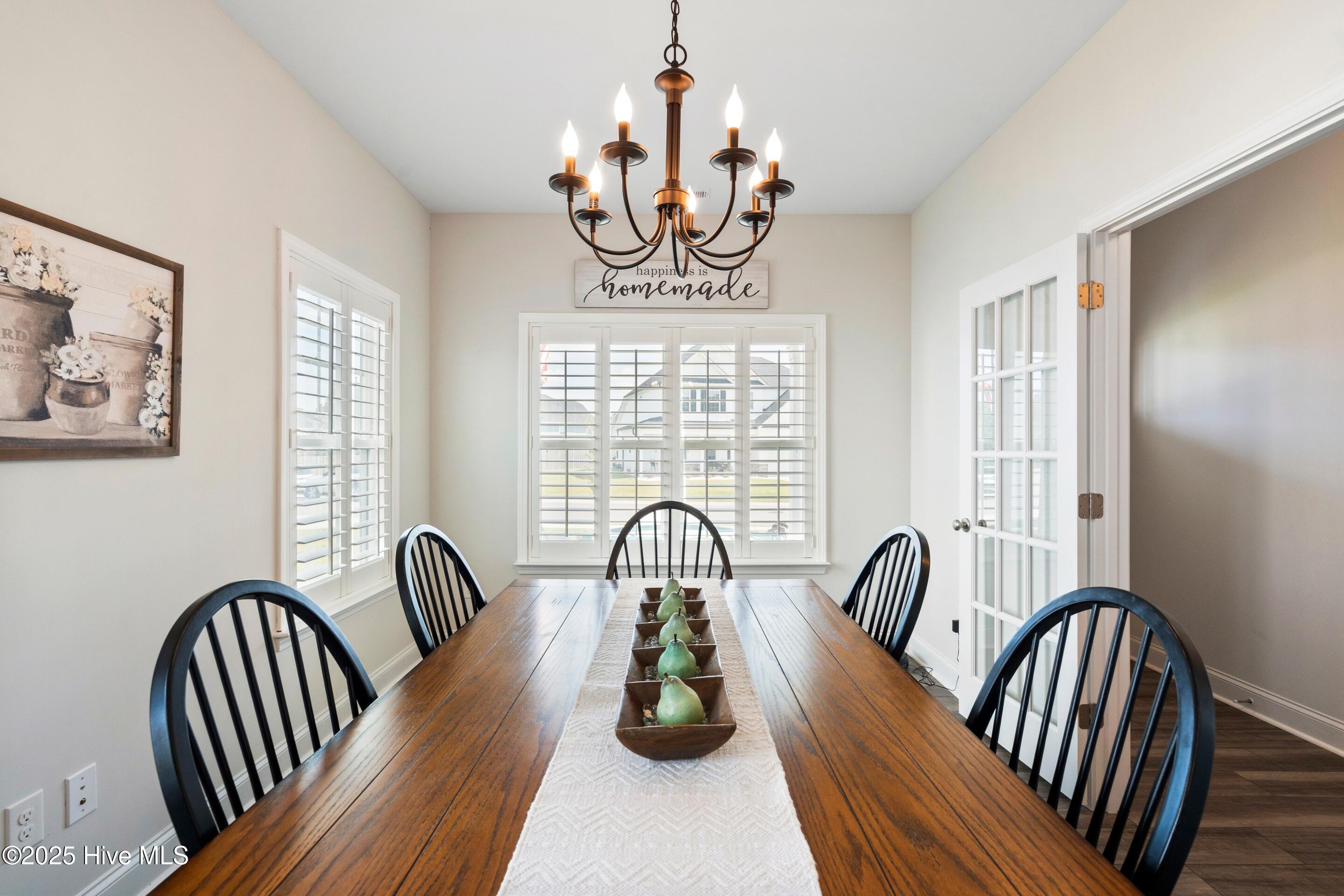 100527071 | Photo 16