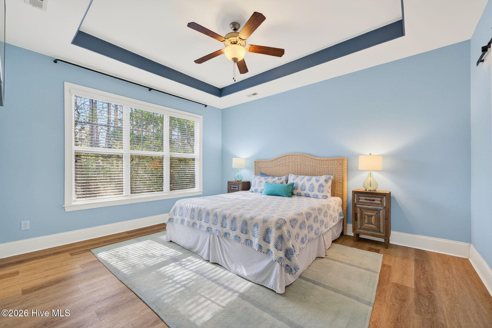 100558645 | Photo 10