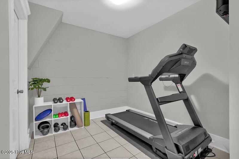 100533910 | Photo 51