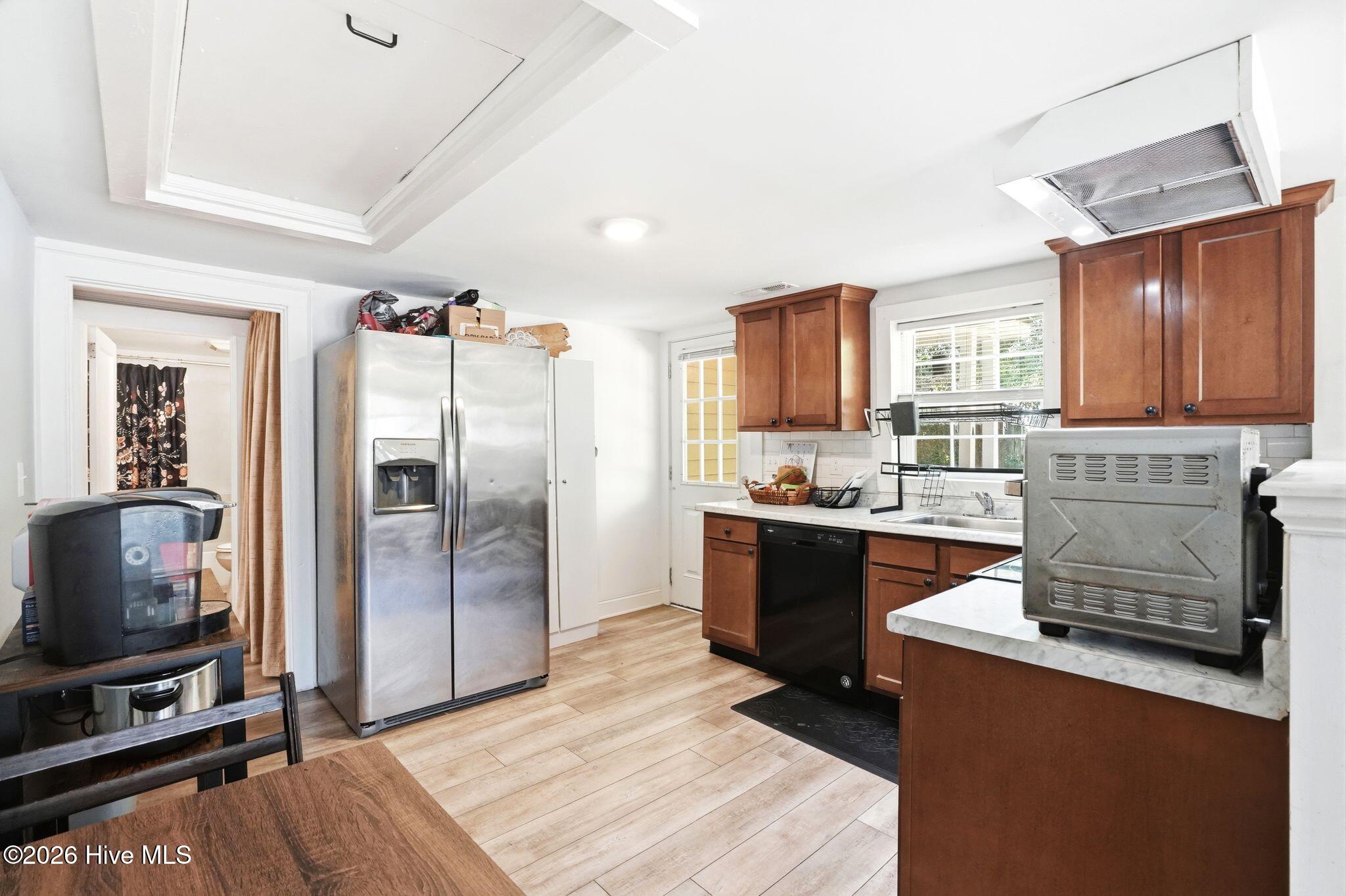 100564510 | Photo 14