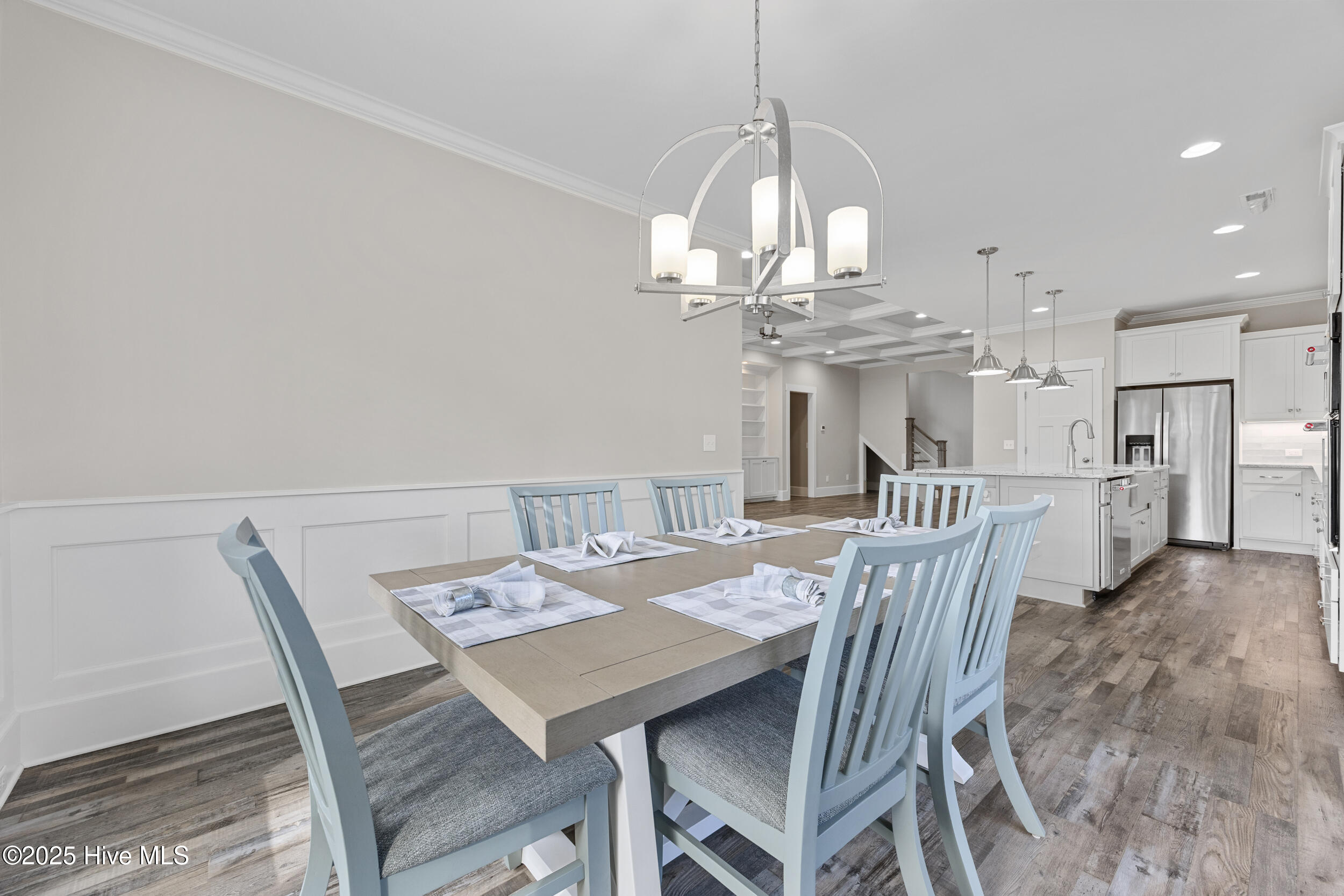 100544586 | Photo 24