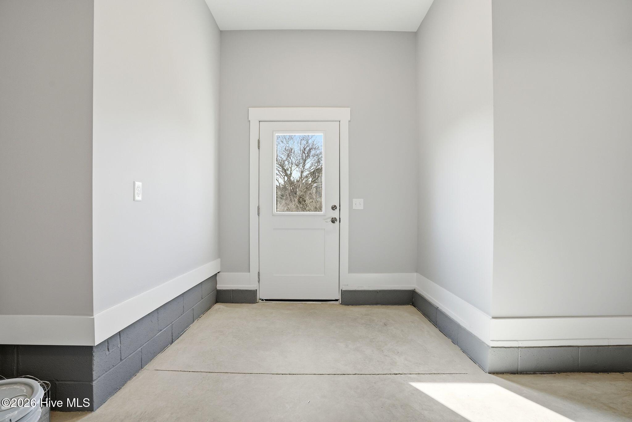 100558491 | Photo 69