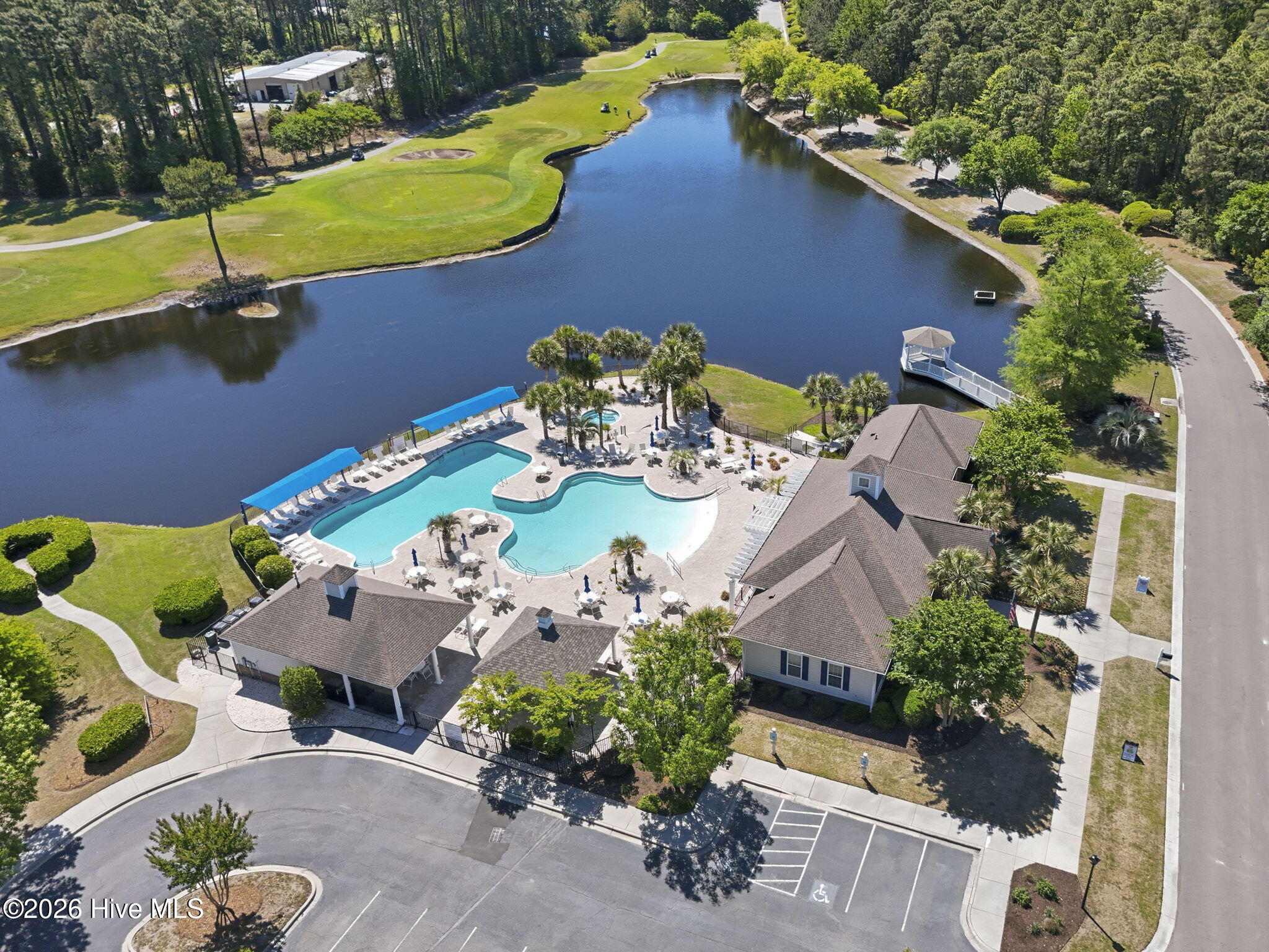 100569052 | Photo 39