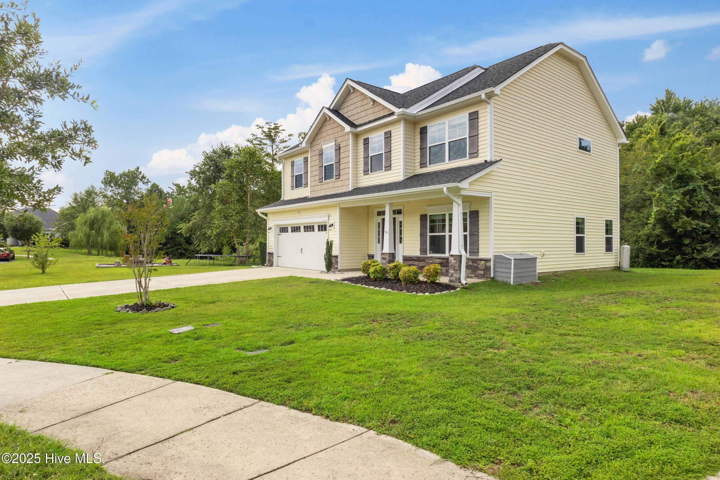 100521845 | Photo 58