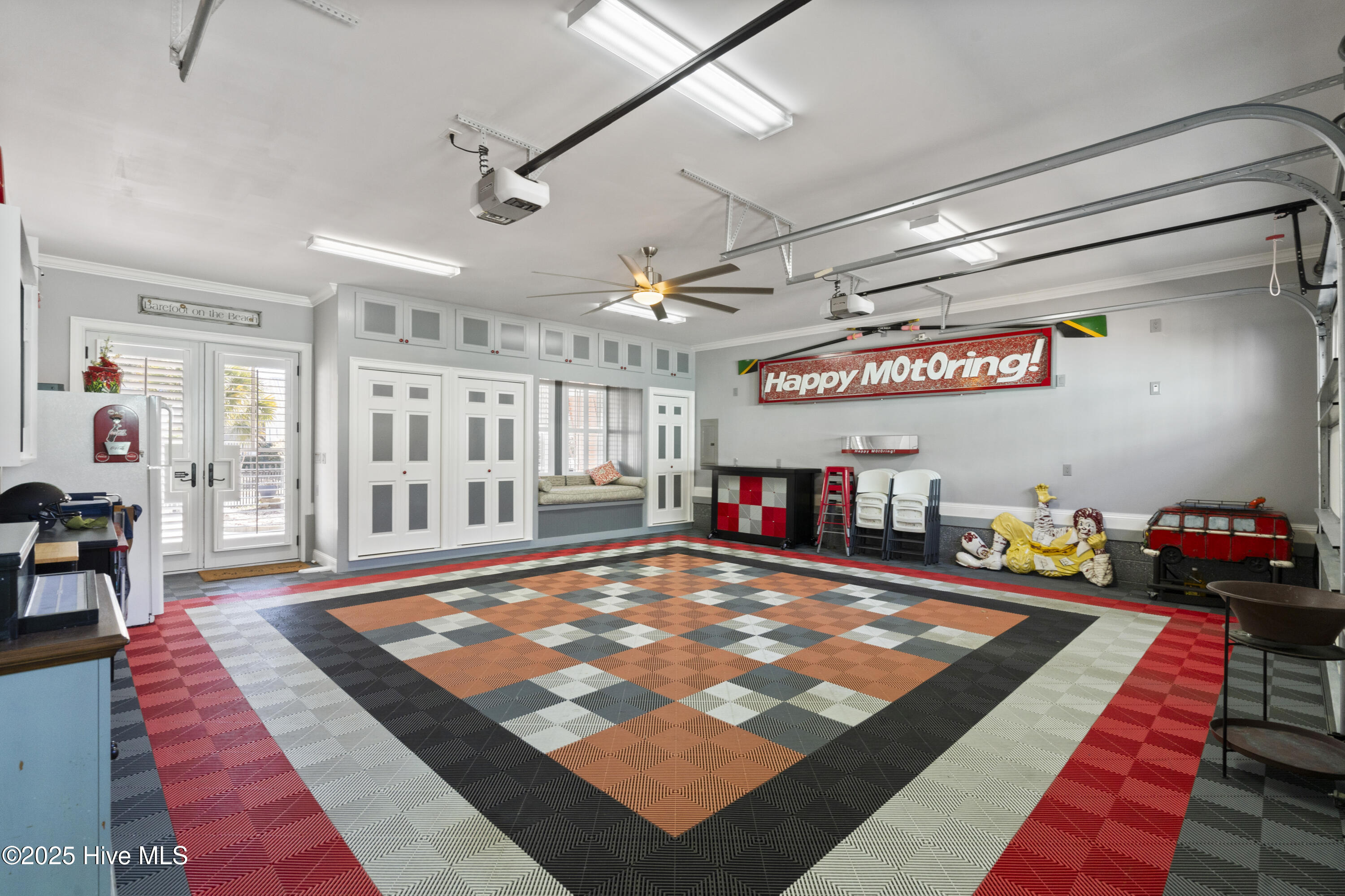 100498817 | Photo 52