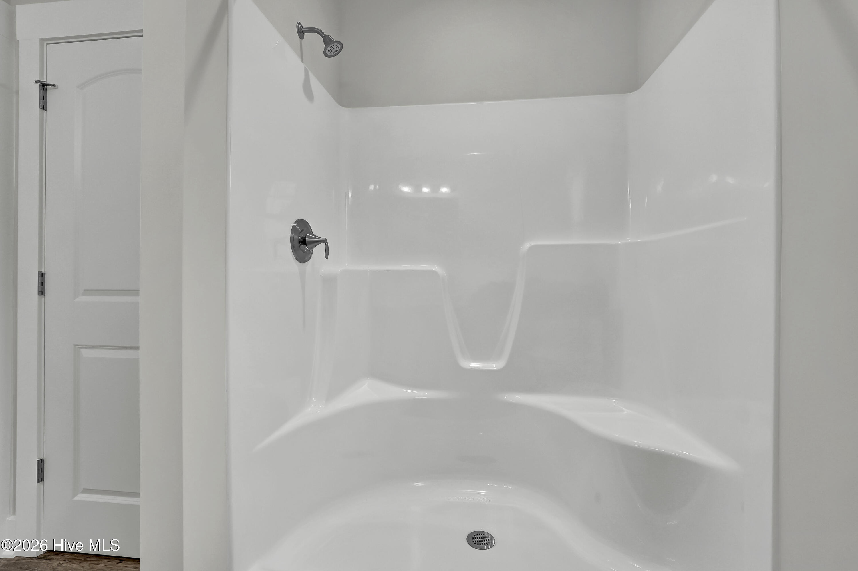 100534930 | Photo 16