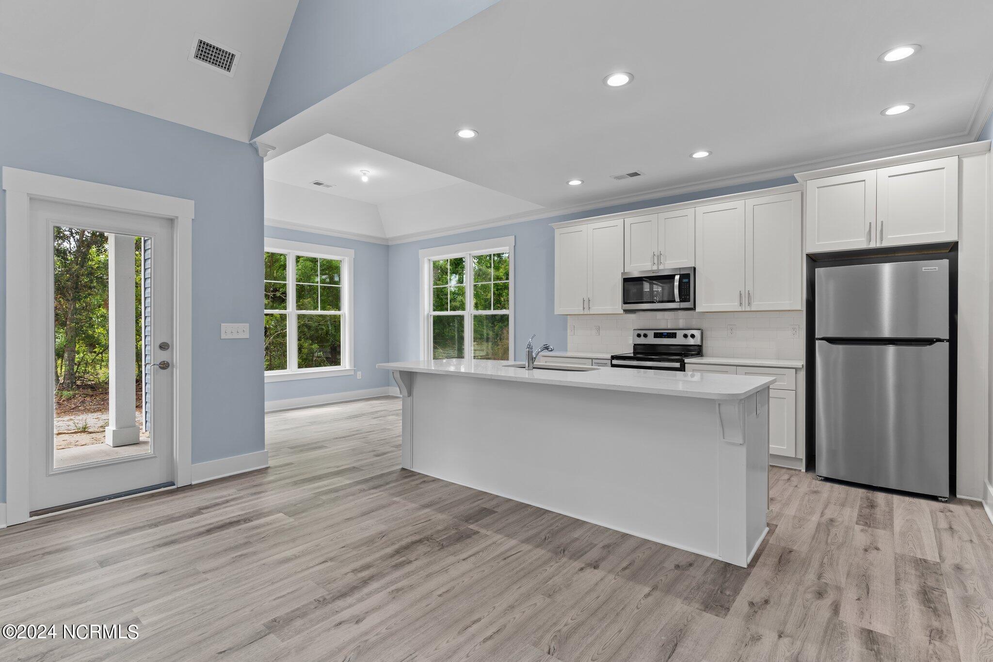 100531512 | Photo 25