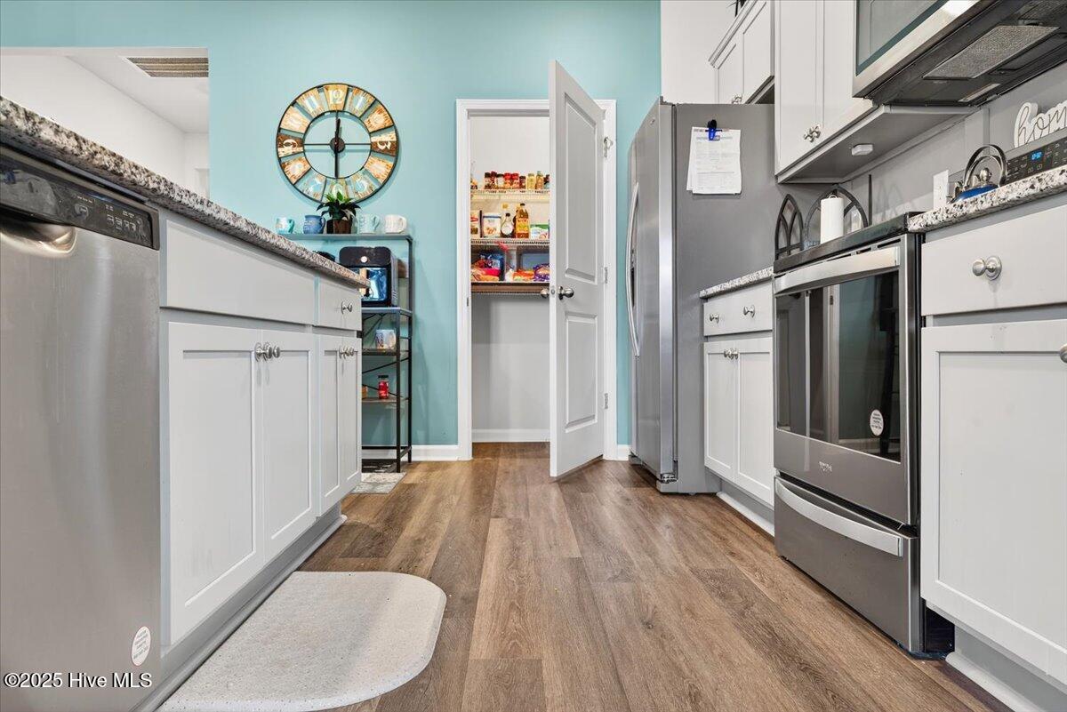 100542039 | Photo 15