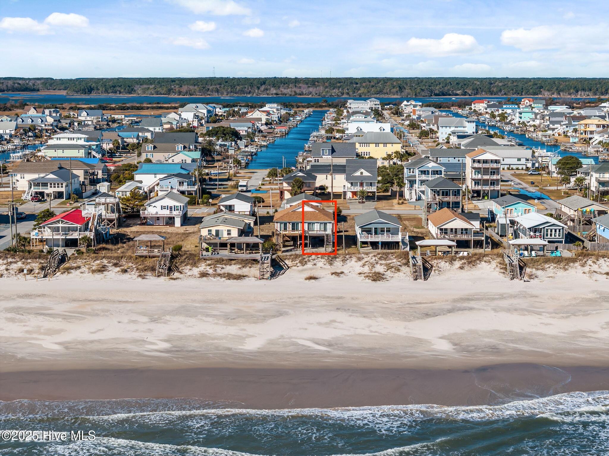 100547004 | Photo 38