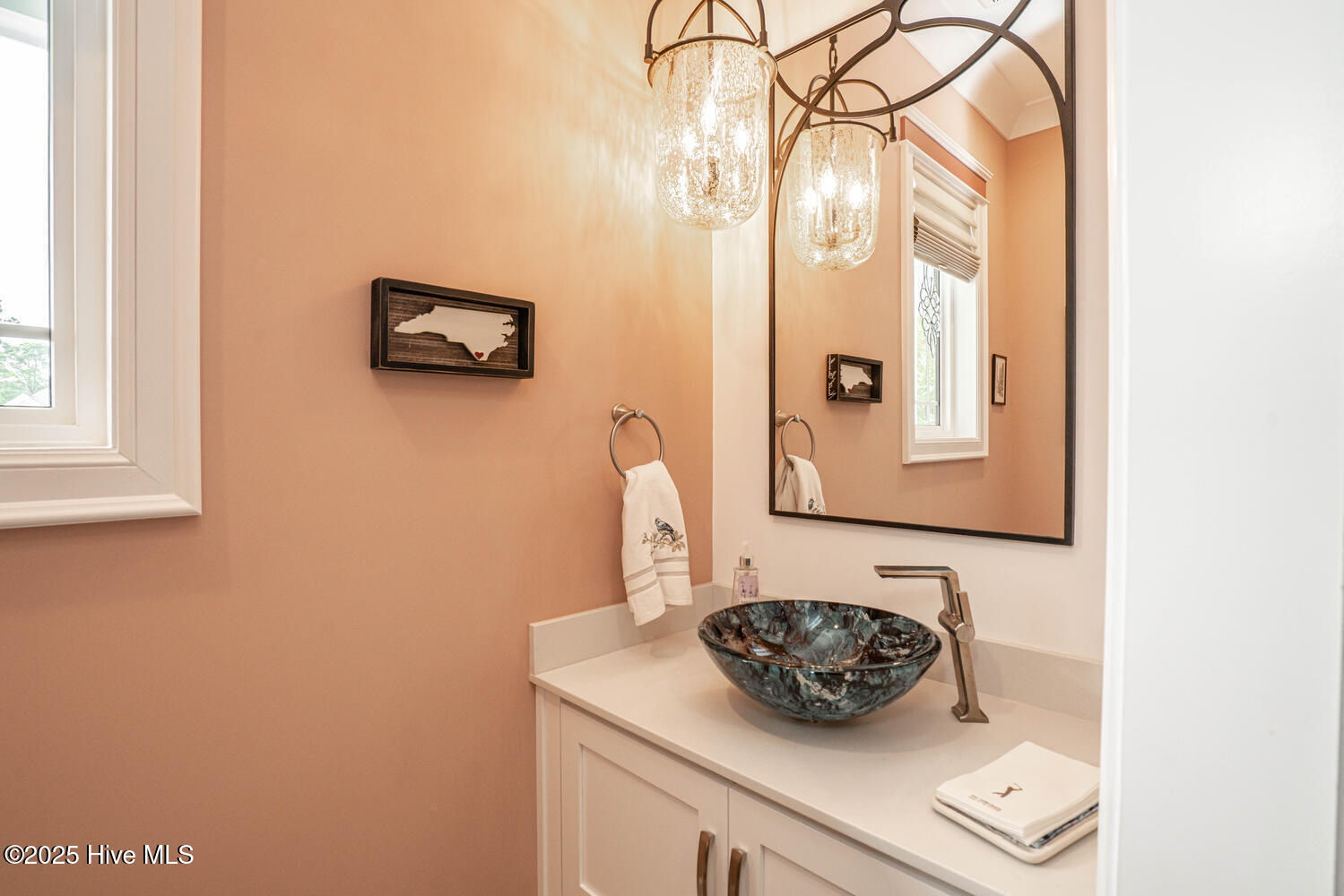 100547698 | Photo 39