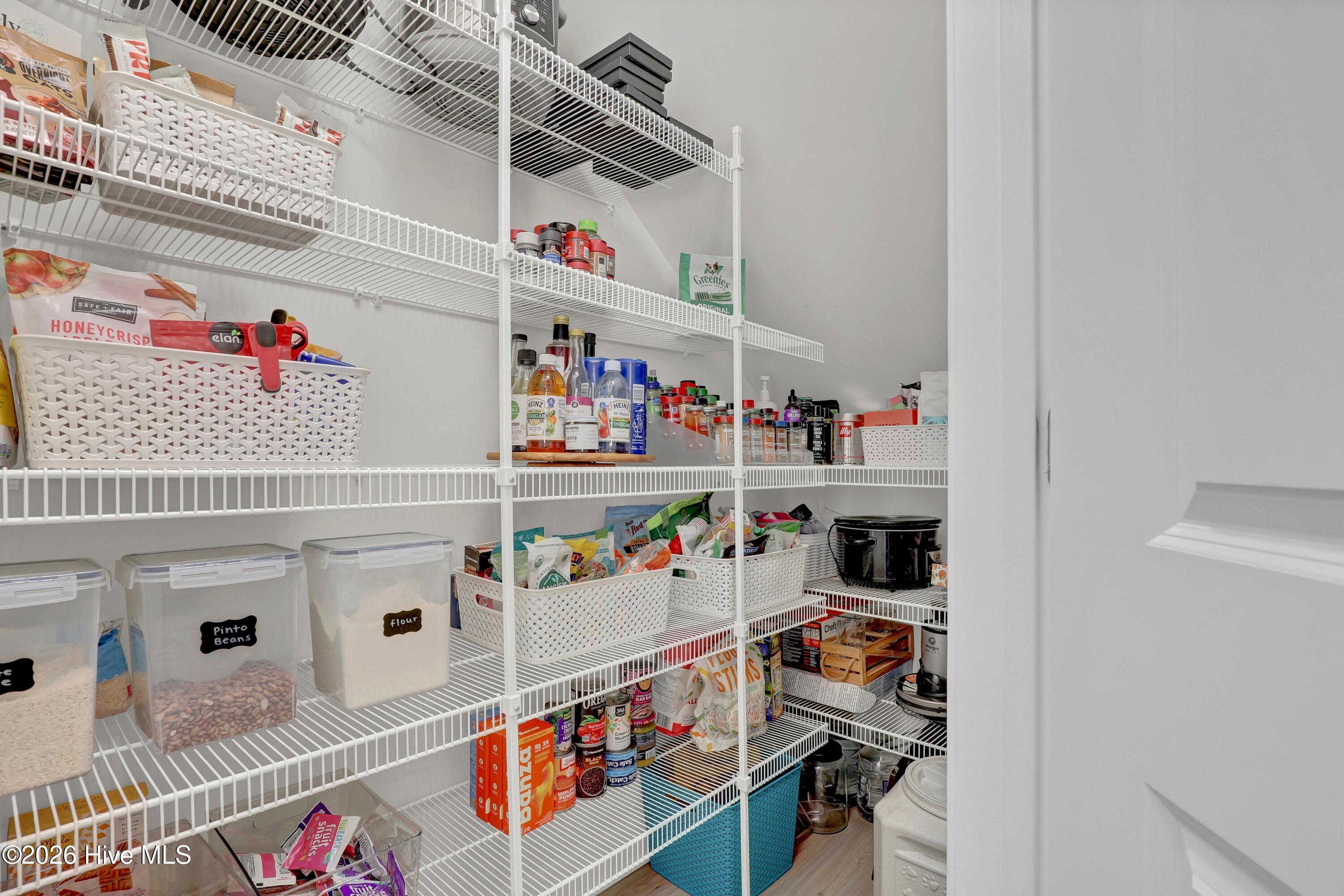 100562684 | Photo 13