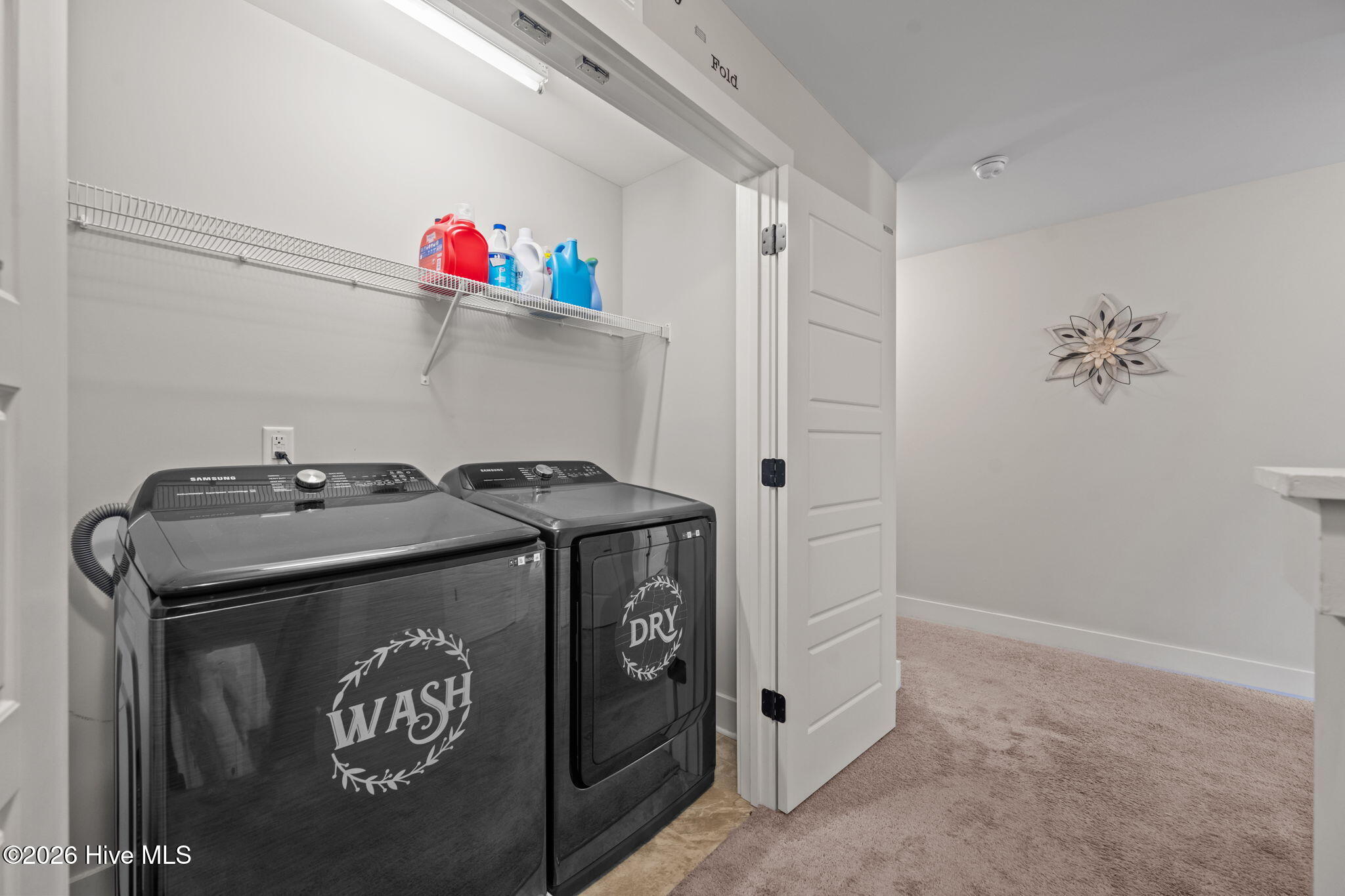 100564806 | Photo 23